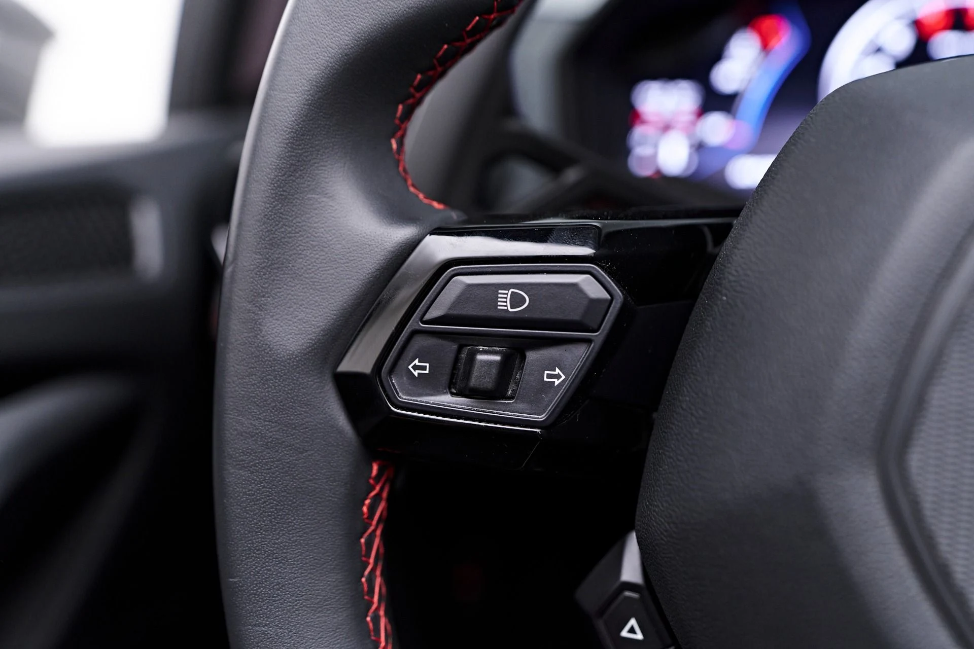 mph057_182215856_Used_2020_Lamborghini_Huracan_EVO_Base_1755655945_d138e52901