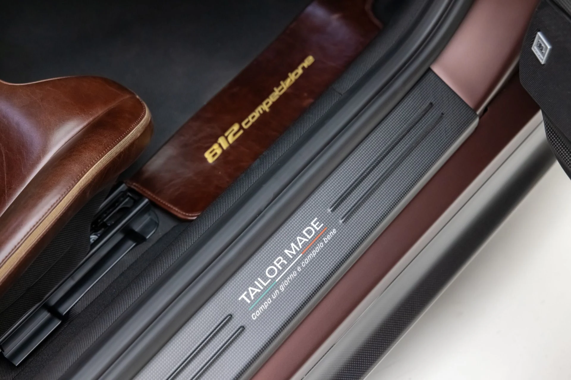 mph057_1887229325_13437_p58_l_16049319f0