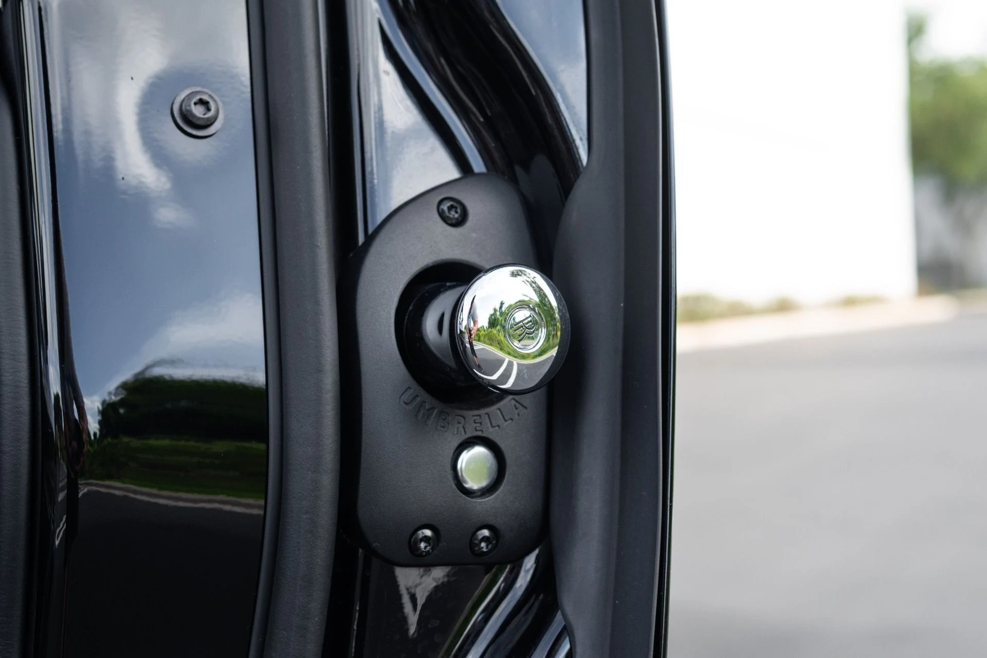 mph057_1912541468_Used_2022_Rolls_Royce_Black_Badge_Cullinan_1776130970_f27eb16089