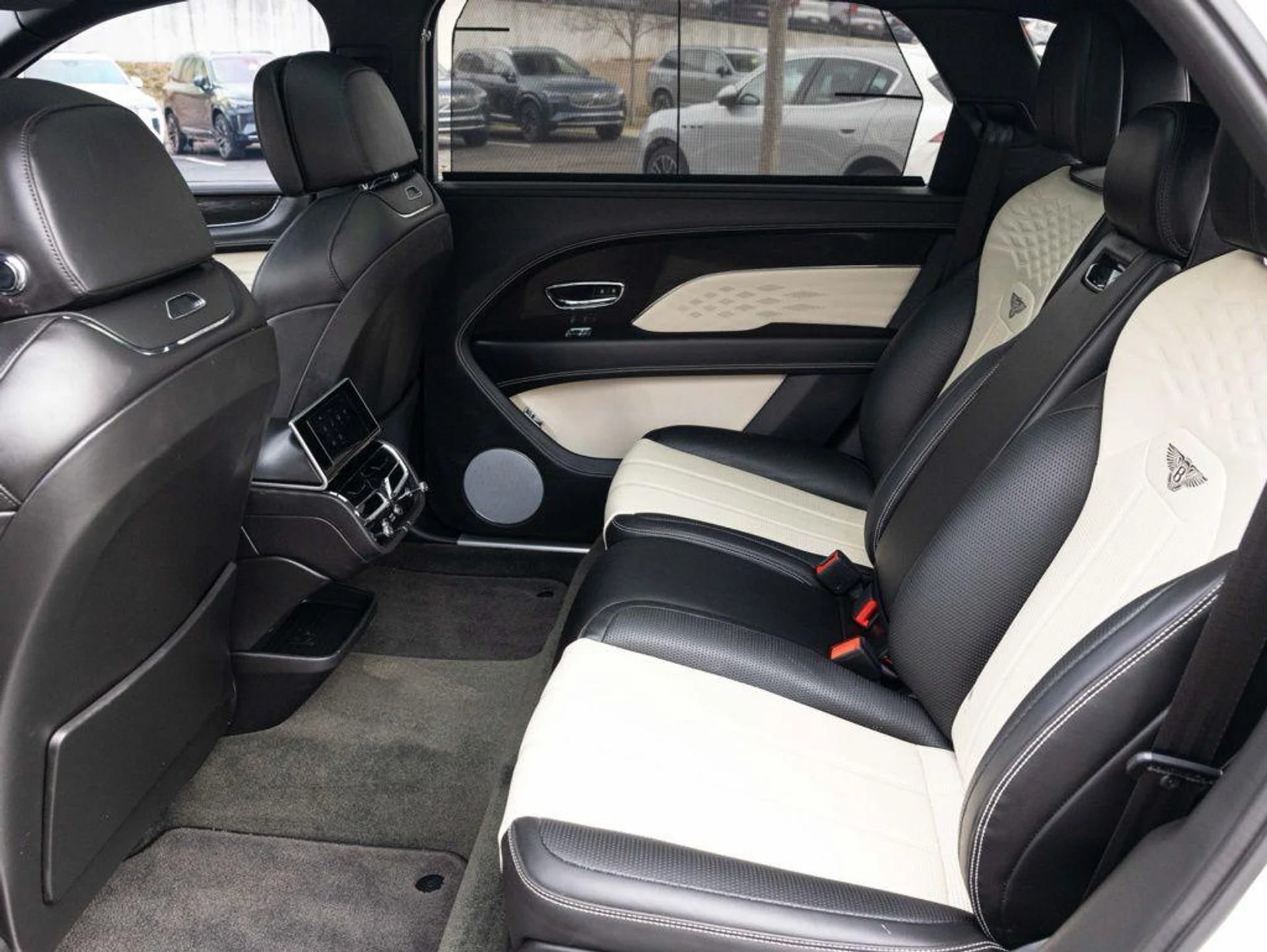 mph057_1942847650_492619448_69860445180868074e36c6bf_898cbad680