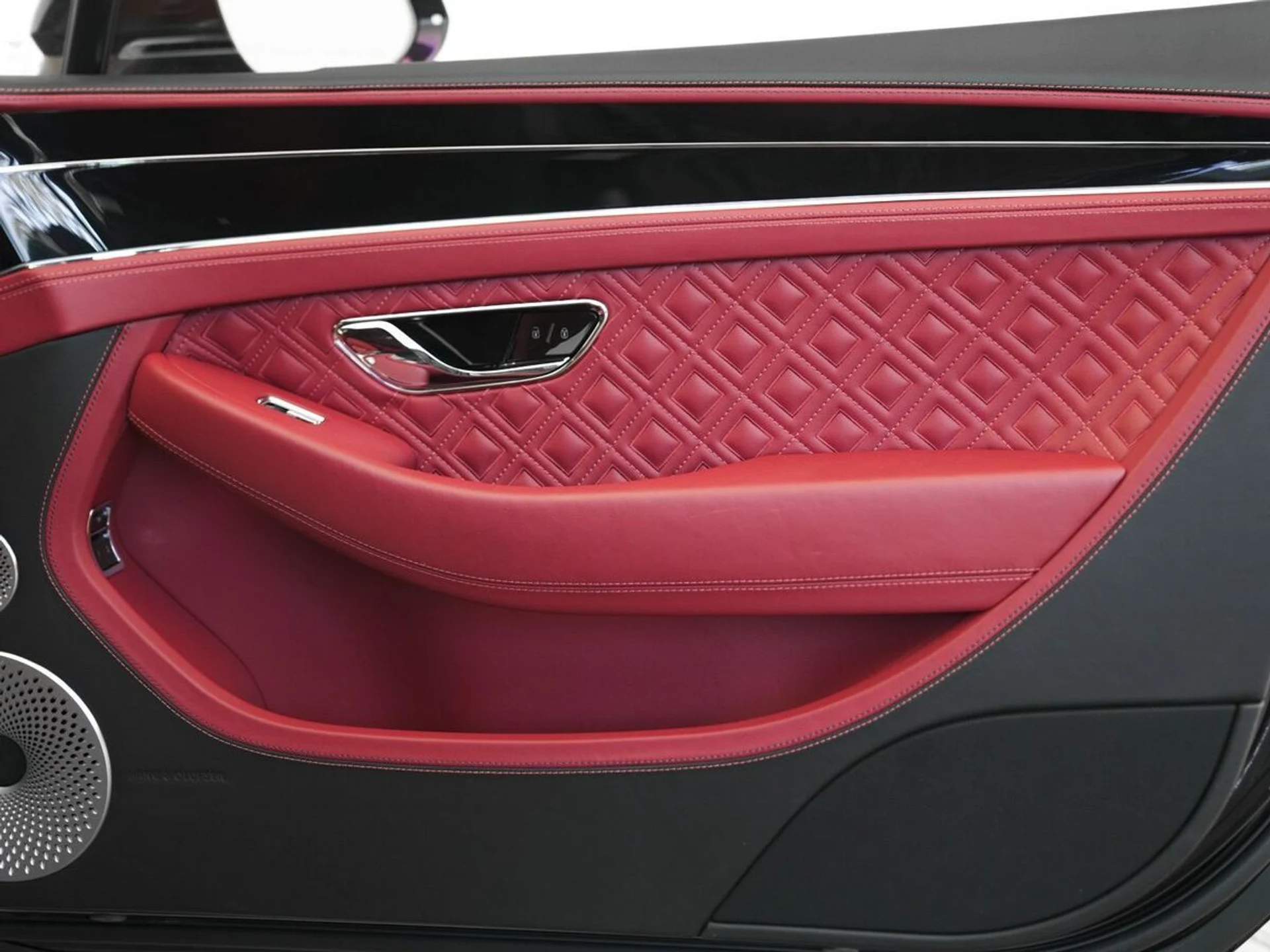 mph057_1951247491_yhzyj3ipi4bewcdrtcdmk1k2mles_577d8c316b