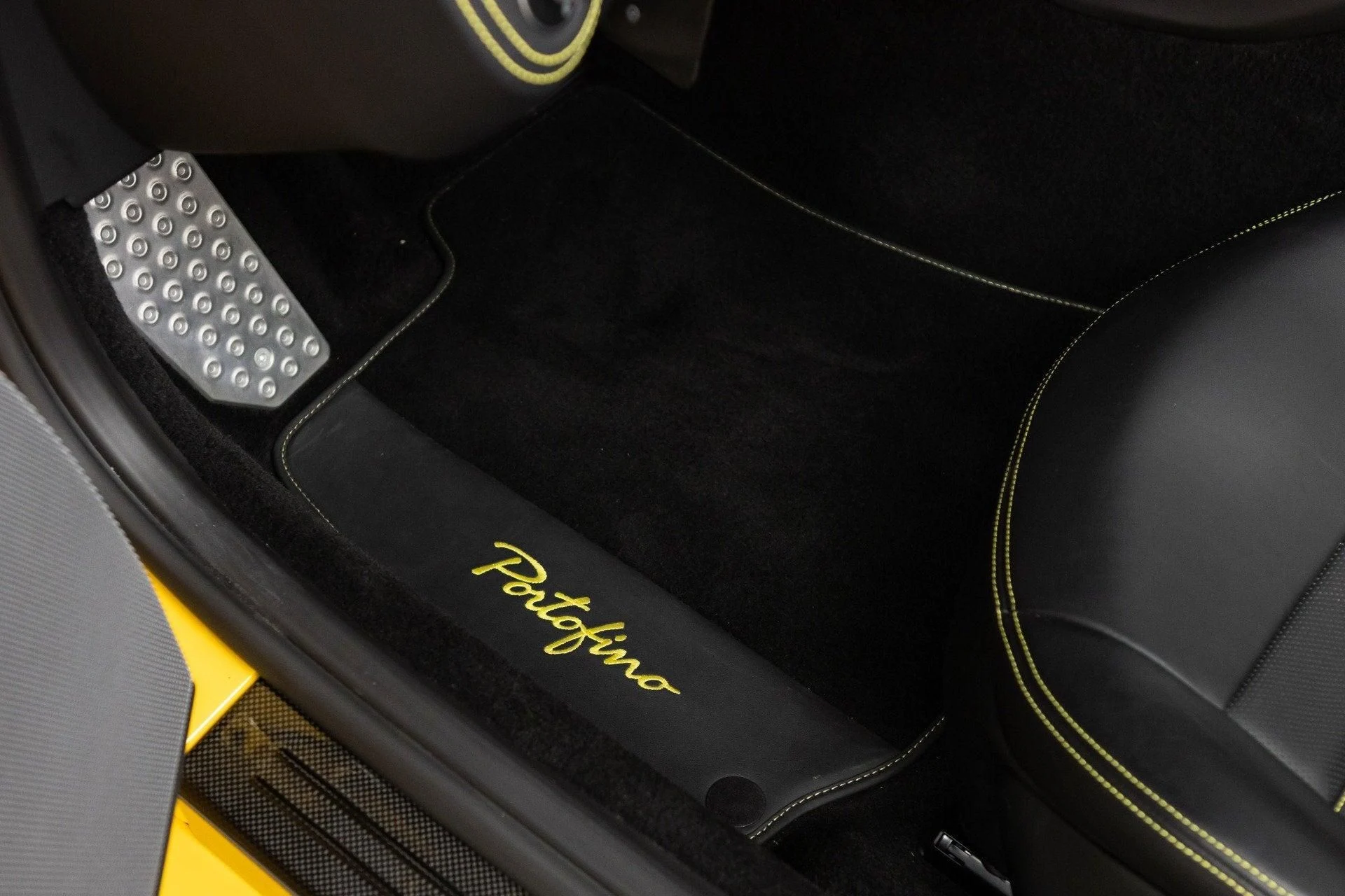 mph057_1951532072_Used_2020_Ferrari_Portofino_1777367937_eb9fd1842f