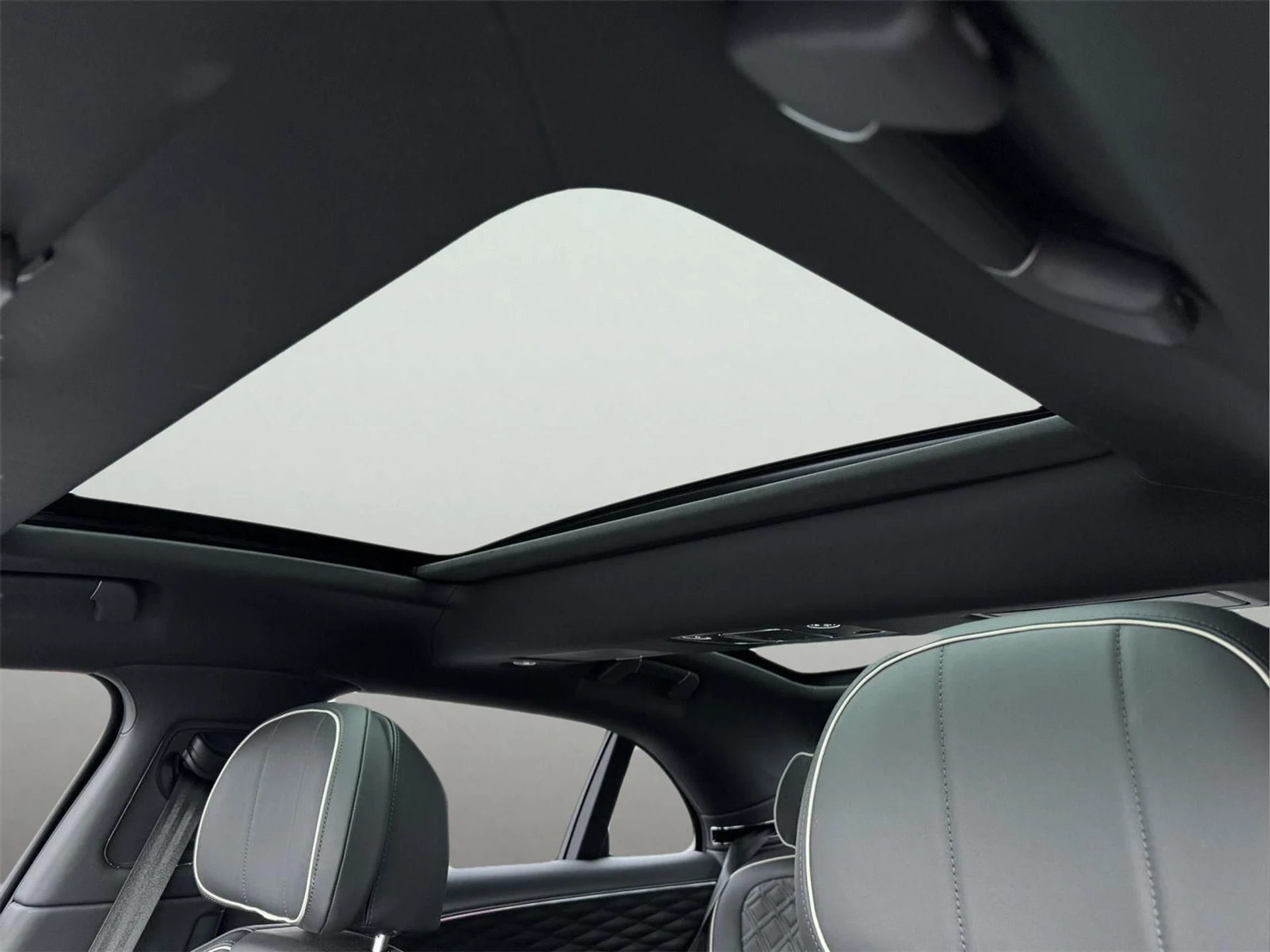 mph057_1956556174_79e01ca91f43781d47f61efffc2a623d_a6175c5228