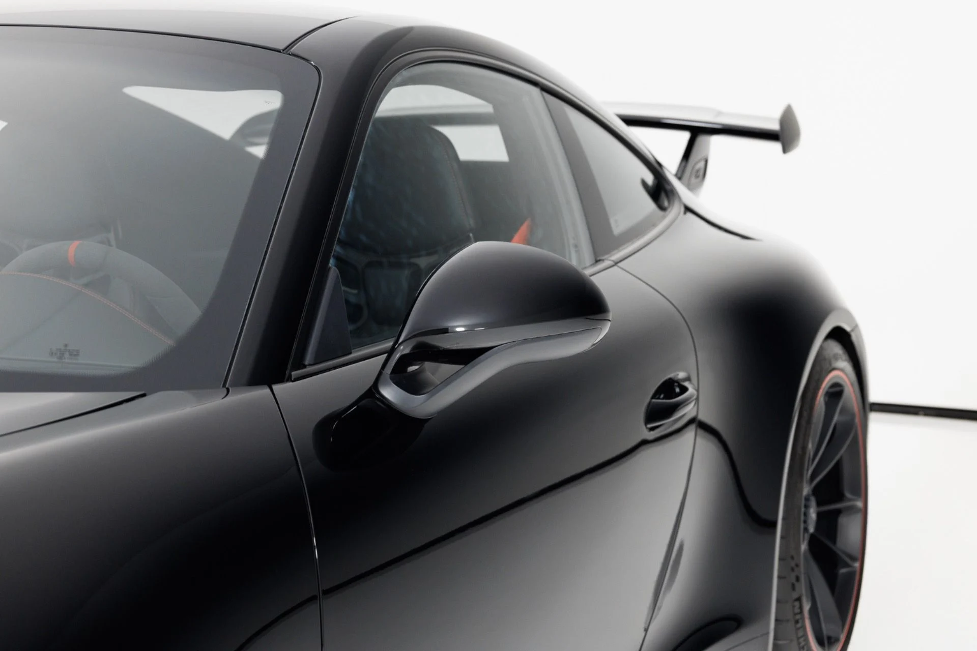 mph057_2055502954_Used_2018_Porsche_911_GT_3_1781025626_c779f1645e