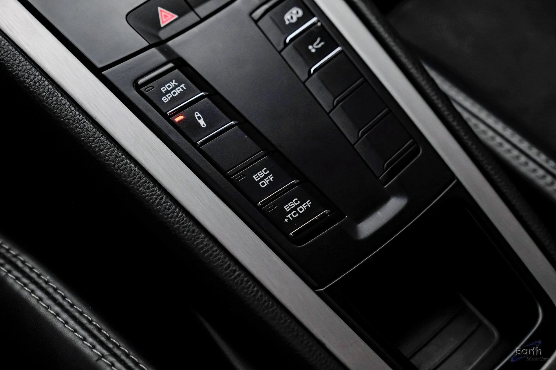 mph057_2070738759_50de50b45548d4ec742f4dde9c4b2dd2x_e0f2903549