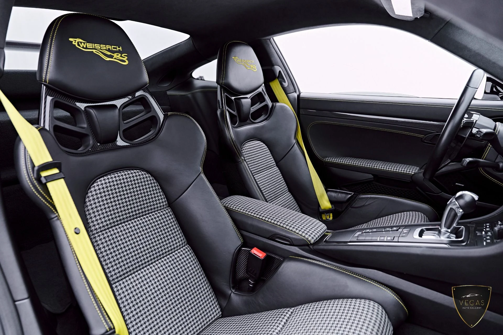 mph057_2076321602_Used_2019_Porsche_911_GT_3_RS_1783382372_23f849d993