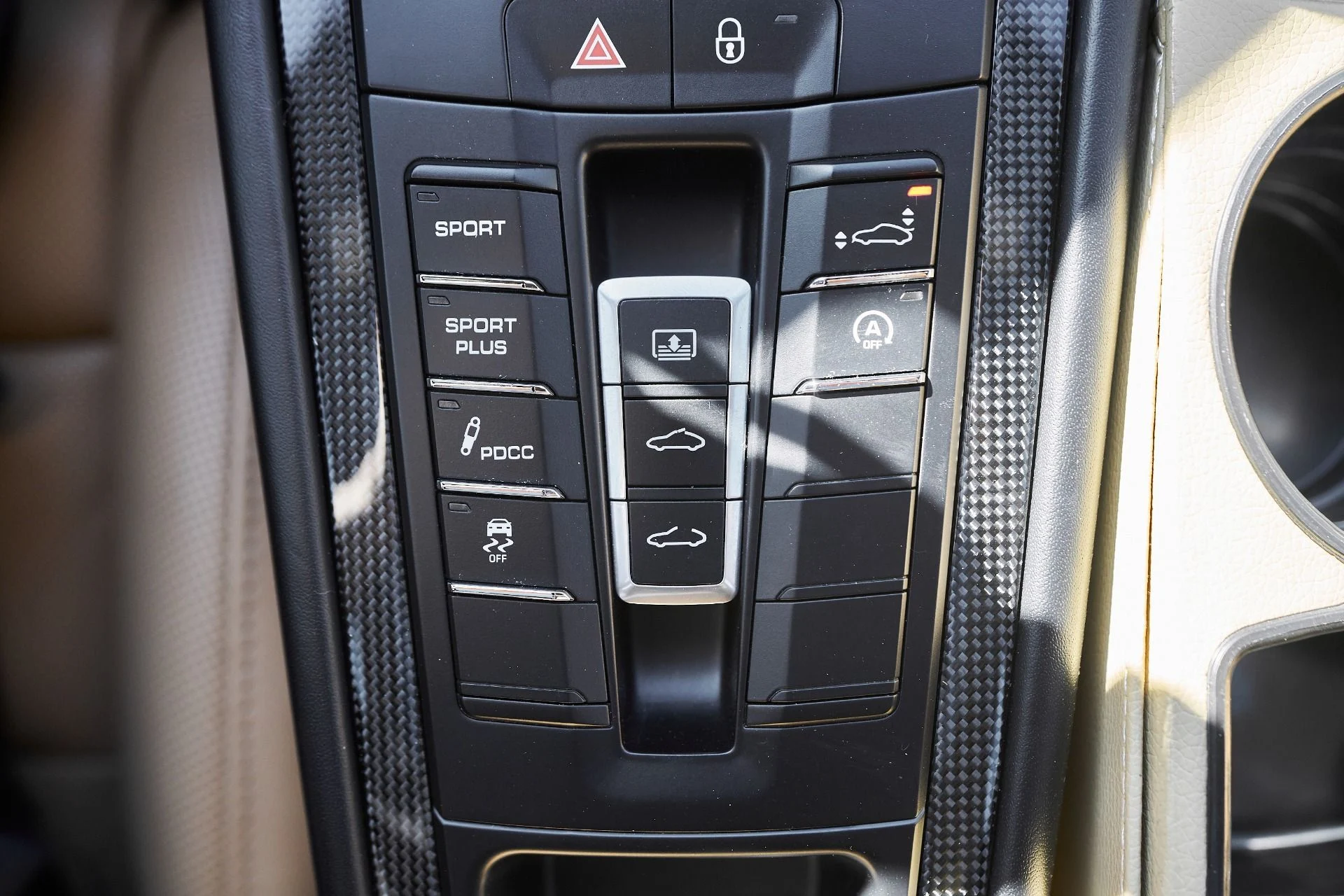 mph057_2098599021_Used_2015_Porsche_911_Turbo_S_1759451659_f762944b03