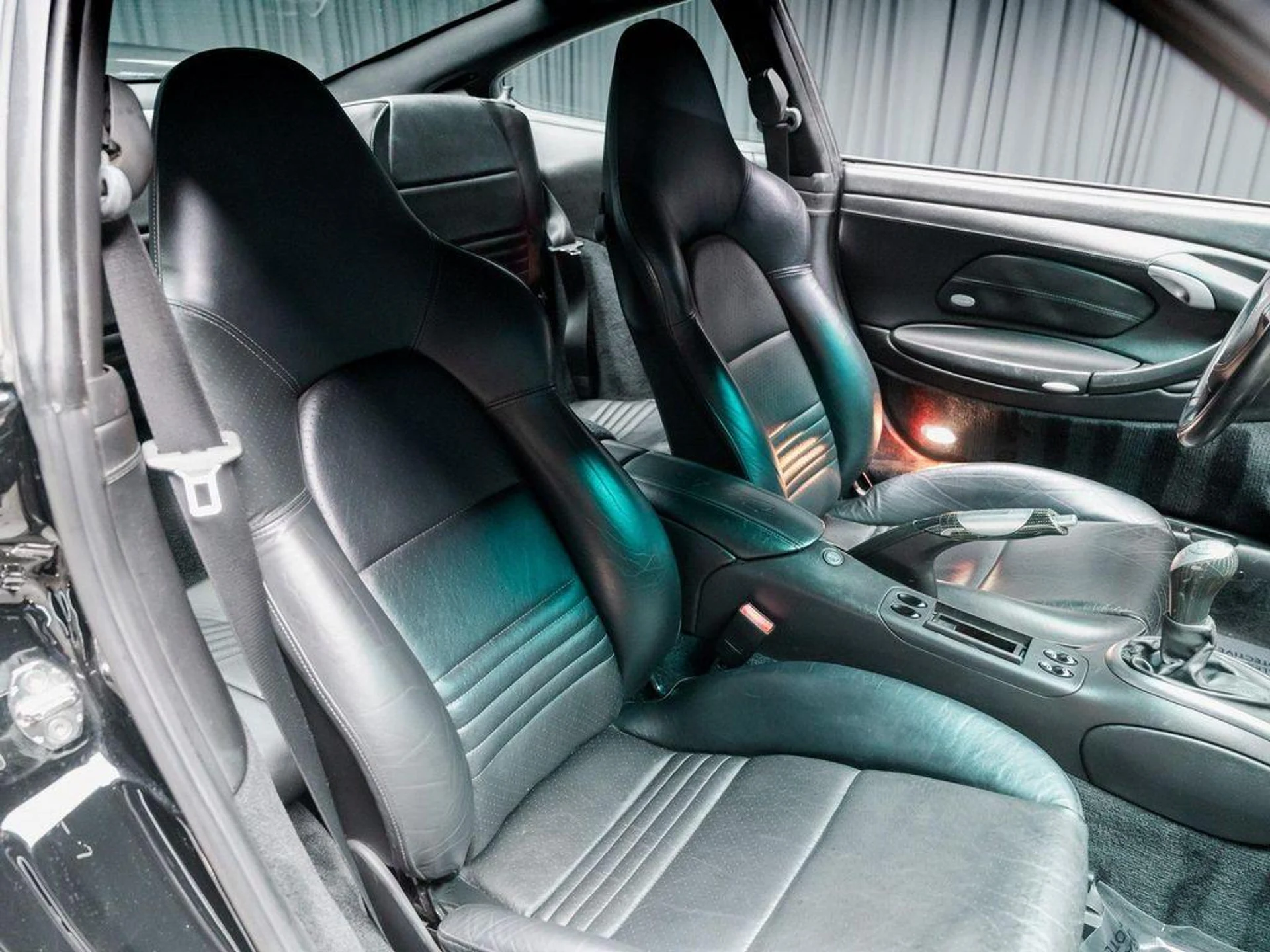 mph057_2101061967_ywthj4_LLA_Kr_XZ_Tf_SW_Db6_CZ_Th_NU_26fb8f34b3