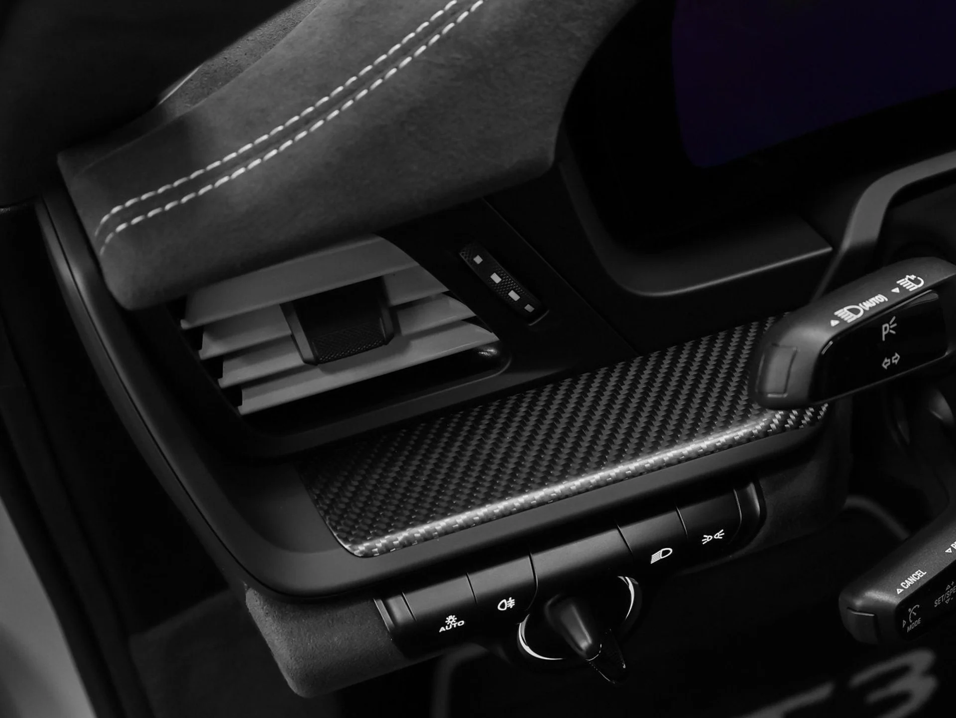 mph057_2103160647_58_602ce4493f