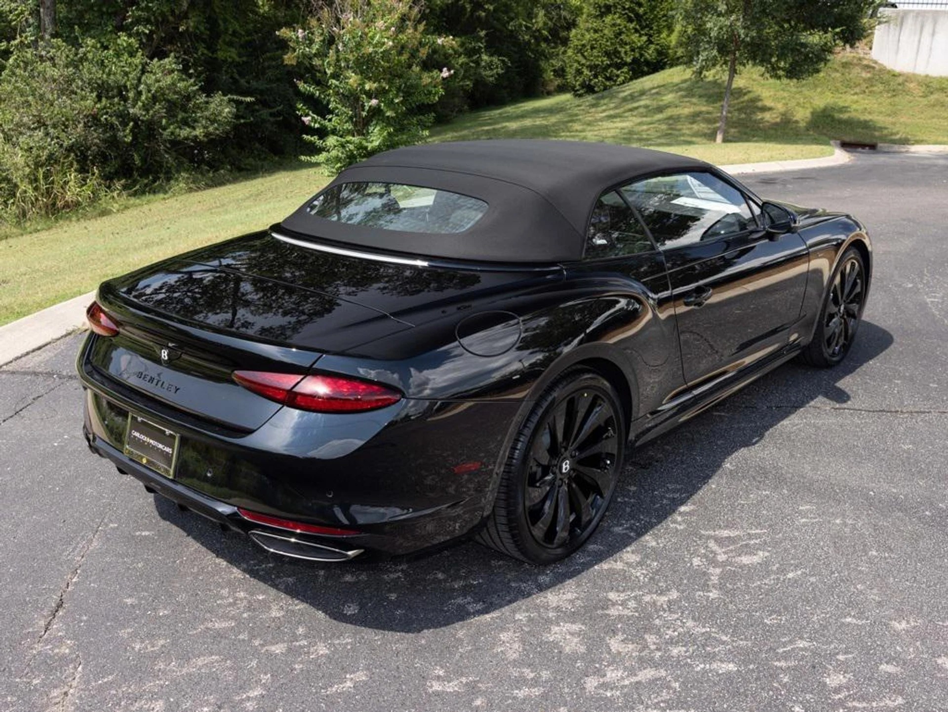 mph057_2118302544_445756534_68a0b02647582abe1d6e7fa7_09300cf1df