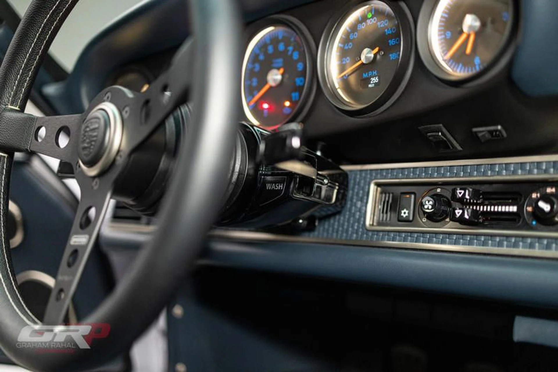 mph057_2123801459_9135_D83_B_2_BEC_4657_908_B_D6_A0_CE_61_A108_b5cd0a7778