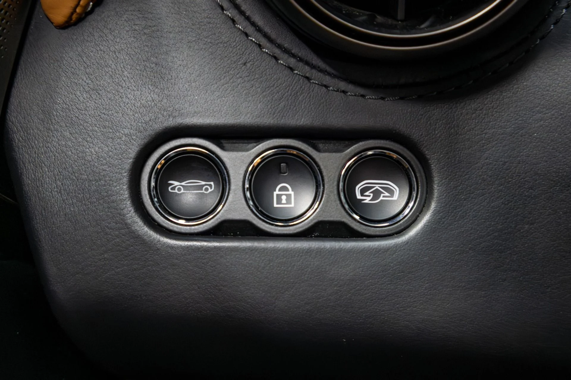 mph057_2126362650_Used_2019_Mc_Laren_720_S_Luxury_1770250296_77ebab58b0