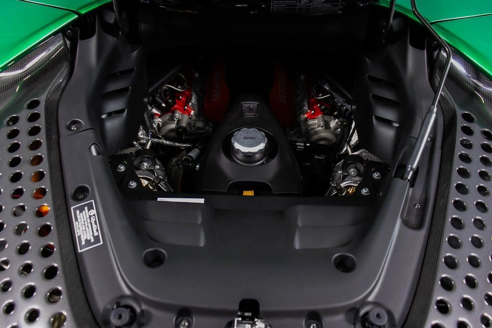 mph057_2161726816_cd871d5c0f0b18eb56a4753bf83d490cx_59c5e94374