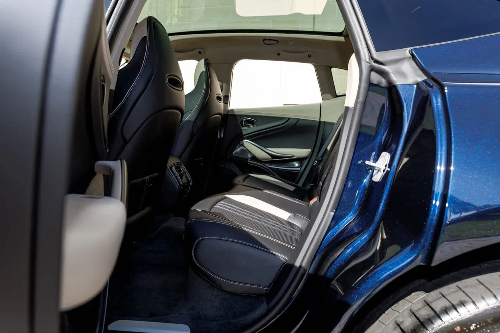 mph057_2167054224_58_2126f3355f