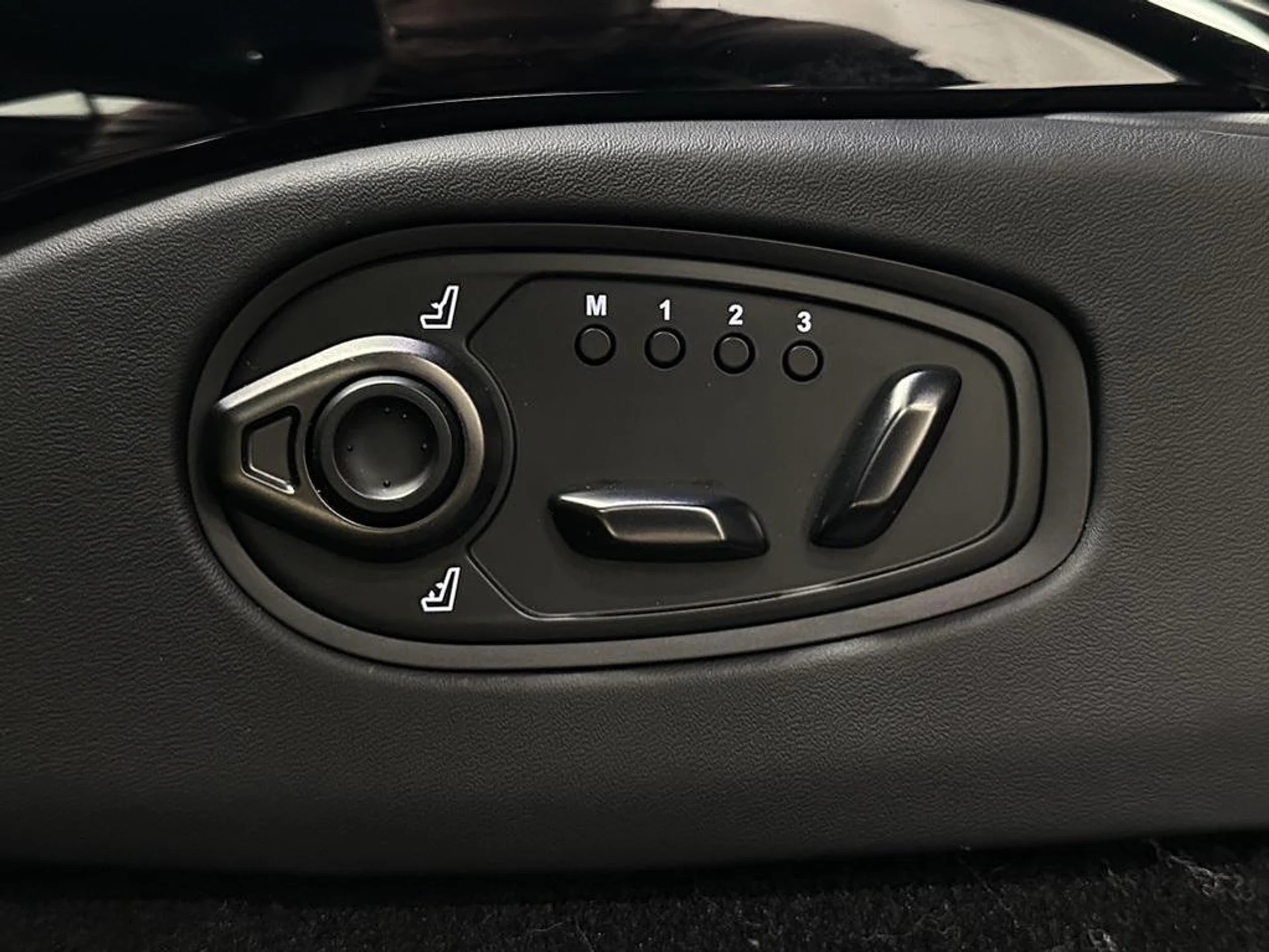 mph057_2174442940_YC_21k_MA_Jmu1_C6_XGWKX_Rwh0x64w_ce28b103b1