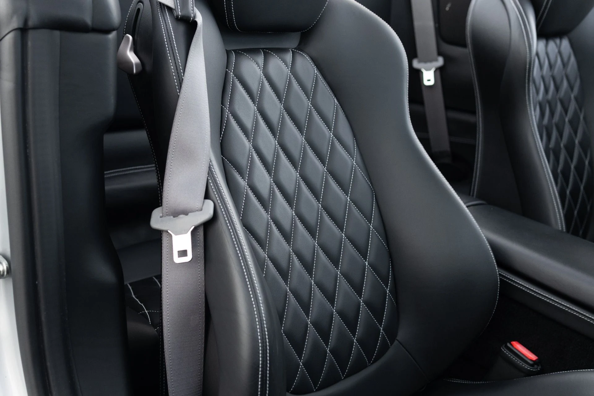 mph057_2216196618_Used_2014_Ferrari_California_1774924910_b65b9ac5b0