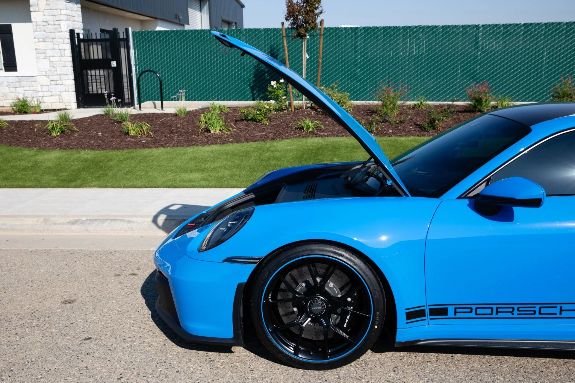 mph057_2228206356_Used_2022_Porsche_911_GT_3_1769043467_308c4e18c0