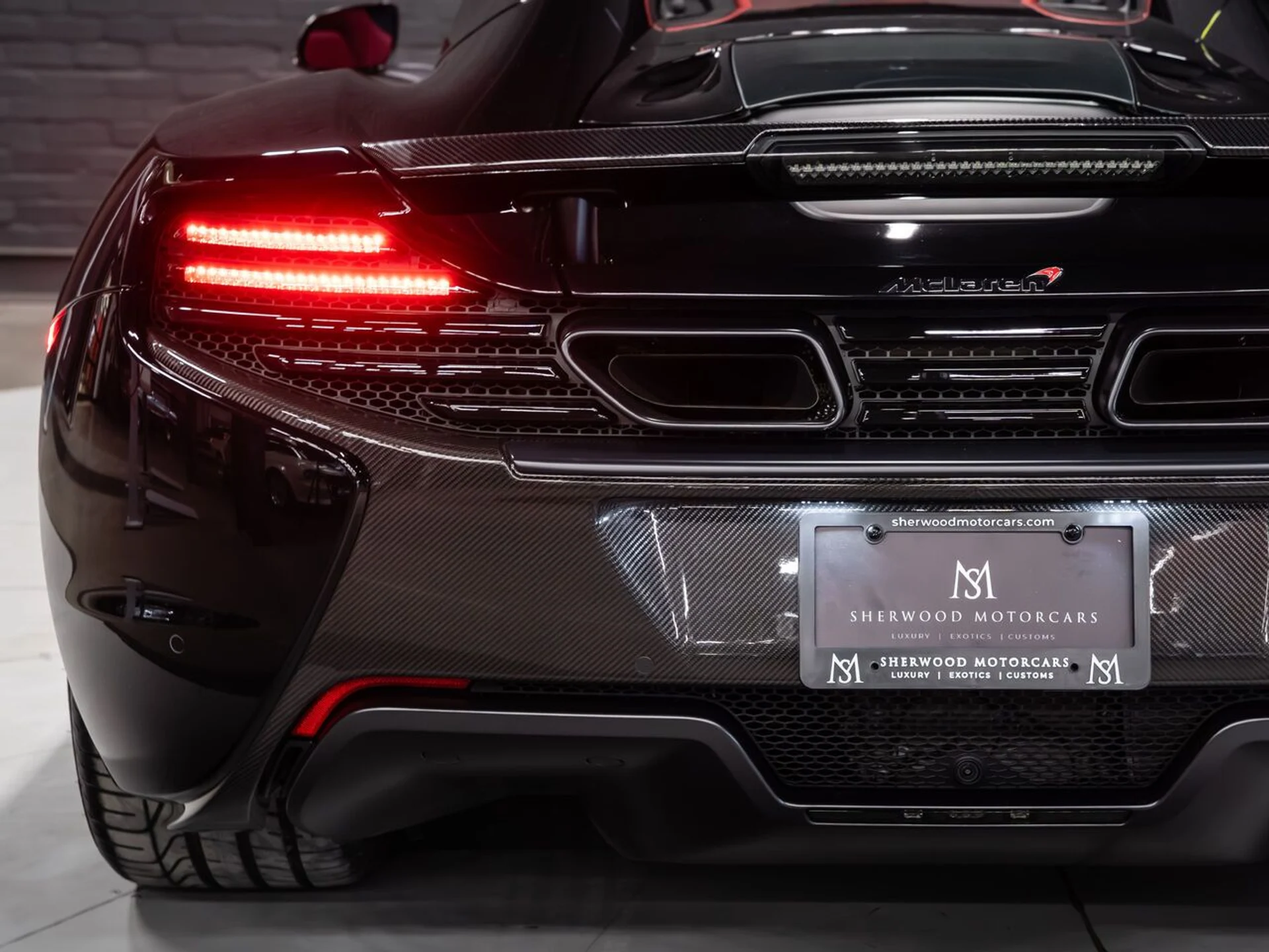mph057_2230532012_mclaren_650s_2015_210025363a