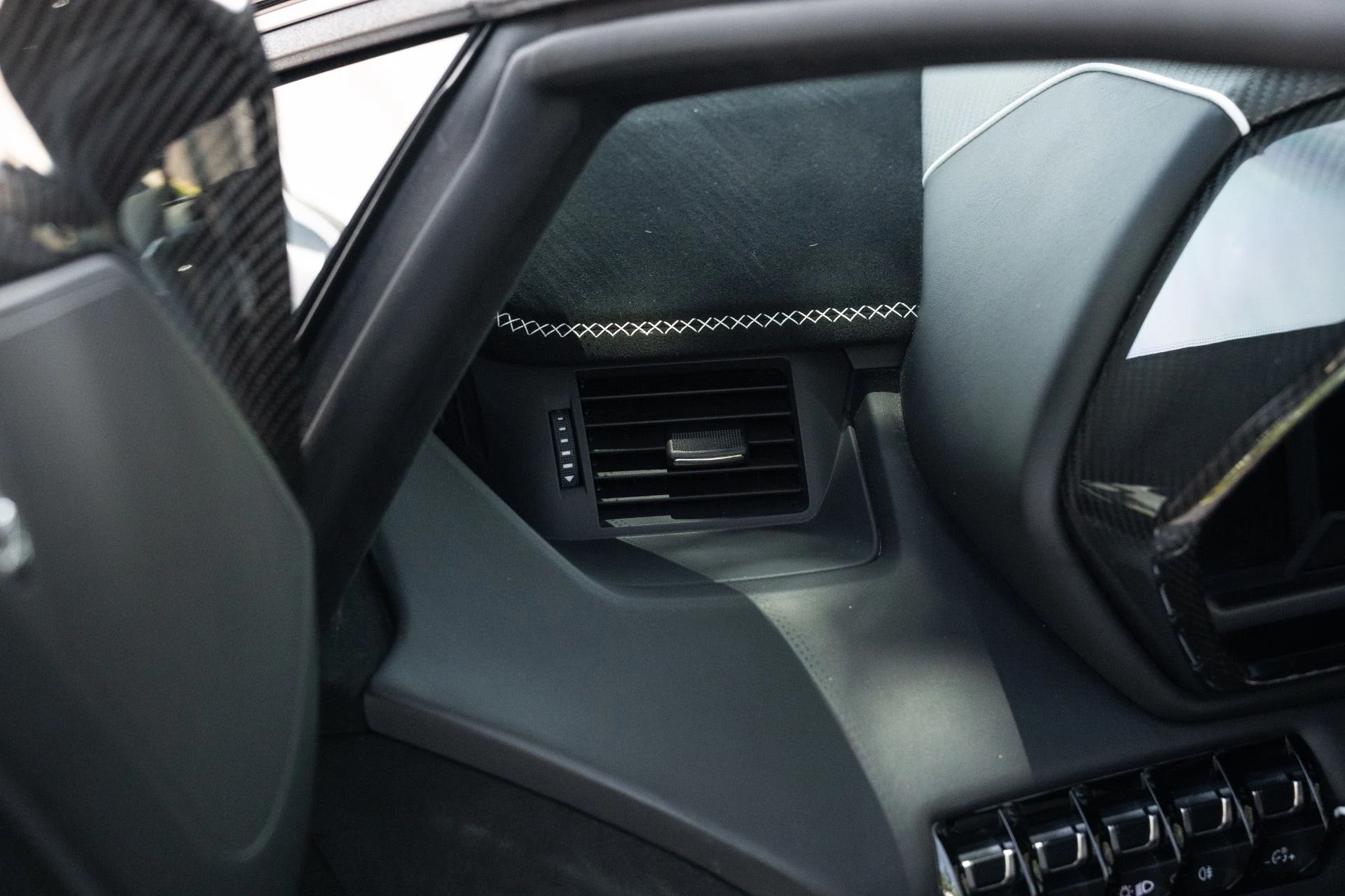 mph057_2239429975_Used_2020_Lamborghini_Aventador_LP_770_4_SVJ_Roadster_1781235752_934fa5b31d