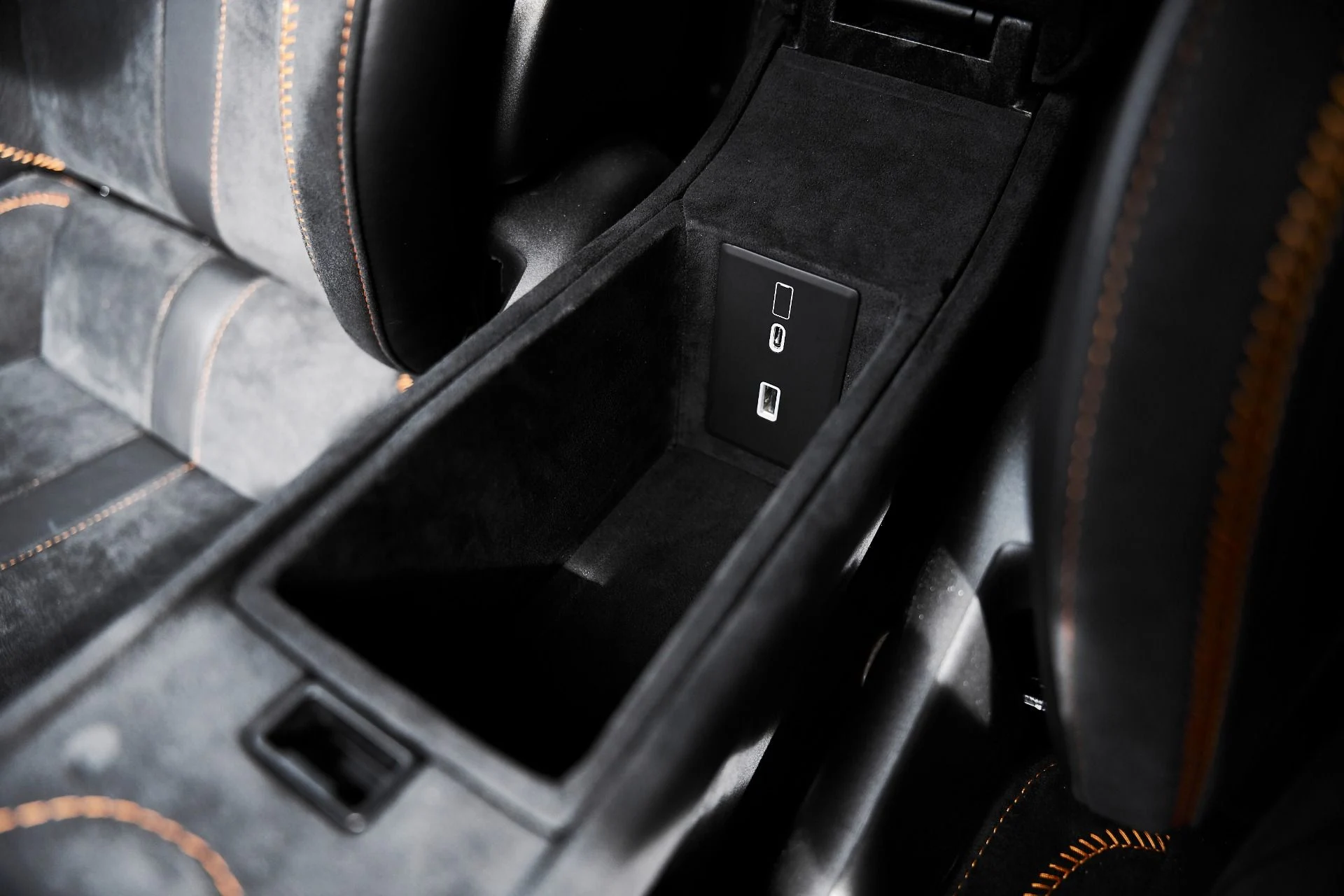 mph057_2253742484_Used_2024_Mc_Laren_750_S_1775006099_020918c176