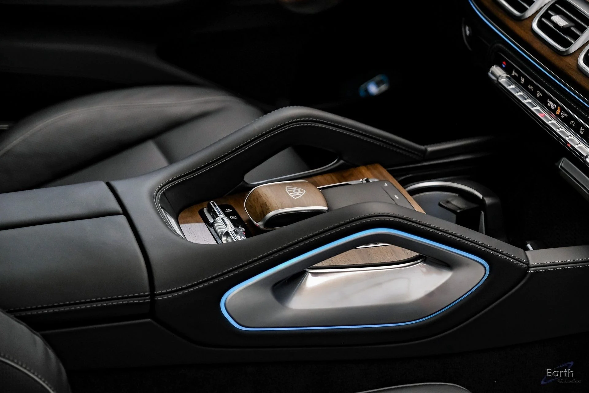 mph057_2283189815_96ed3debae2a4d2371fb463f6b551cd7x_978ce8be02