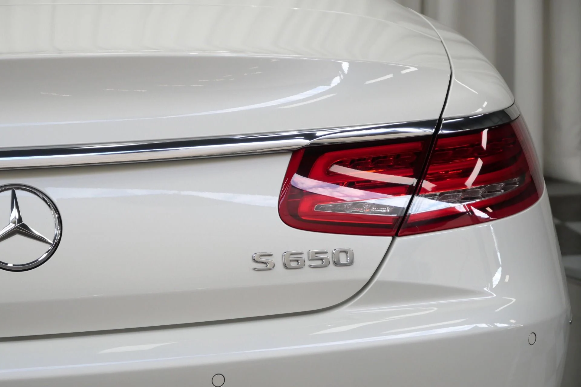 mph057_2284153184_Used_2017_Mercedes_Benz_Mercedes_Maybach_S650_Cabriolet_1758656467_165cd94dcd
