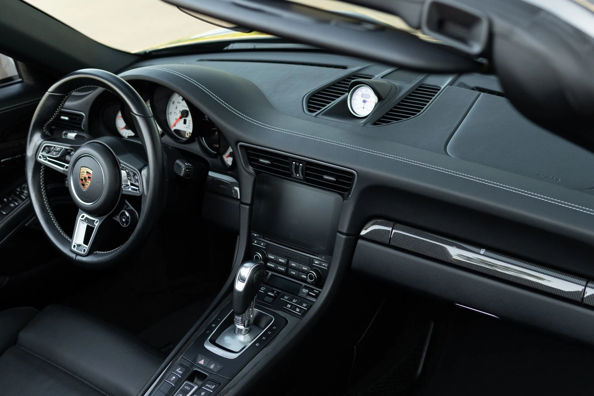 mph057_2289806380_Used_2019_Porsche_911_Turbo_S_1766778415_ecb86e69e4