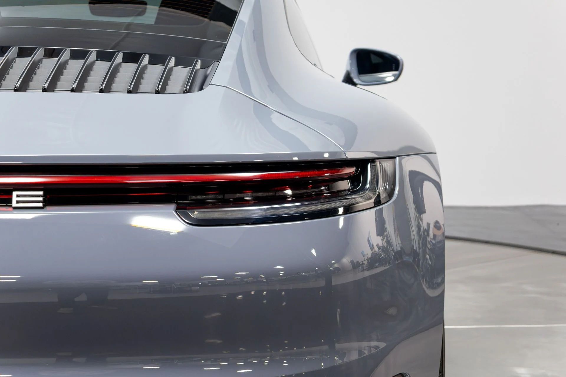 mph057_2293105081_Used_2024_Porsche_911_1774039969_e4934e5bdf