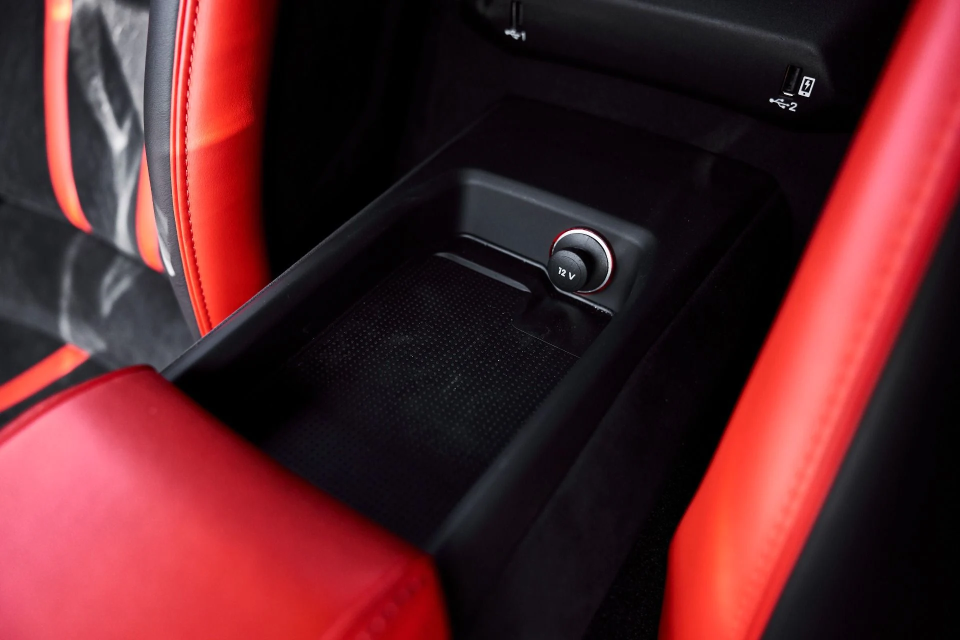 mph057_2308359153_Used_2023_Lamborghini_Huracan_Tecnica_Base_1776477153_de174cb377