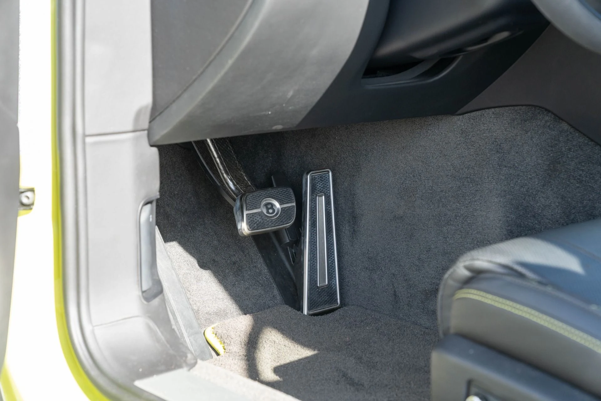 mph057_2314675335_Used_2020_Bentley_Continental_1_of_5_Pikes_Peak_Edition_GT_1761756018_f44c89094e