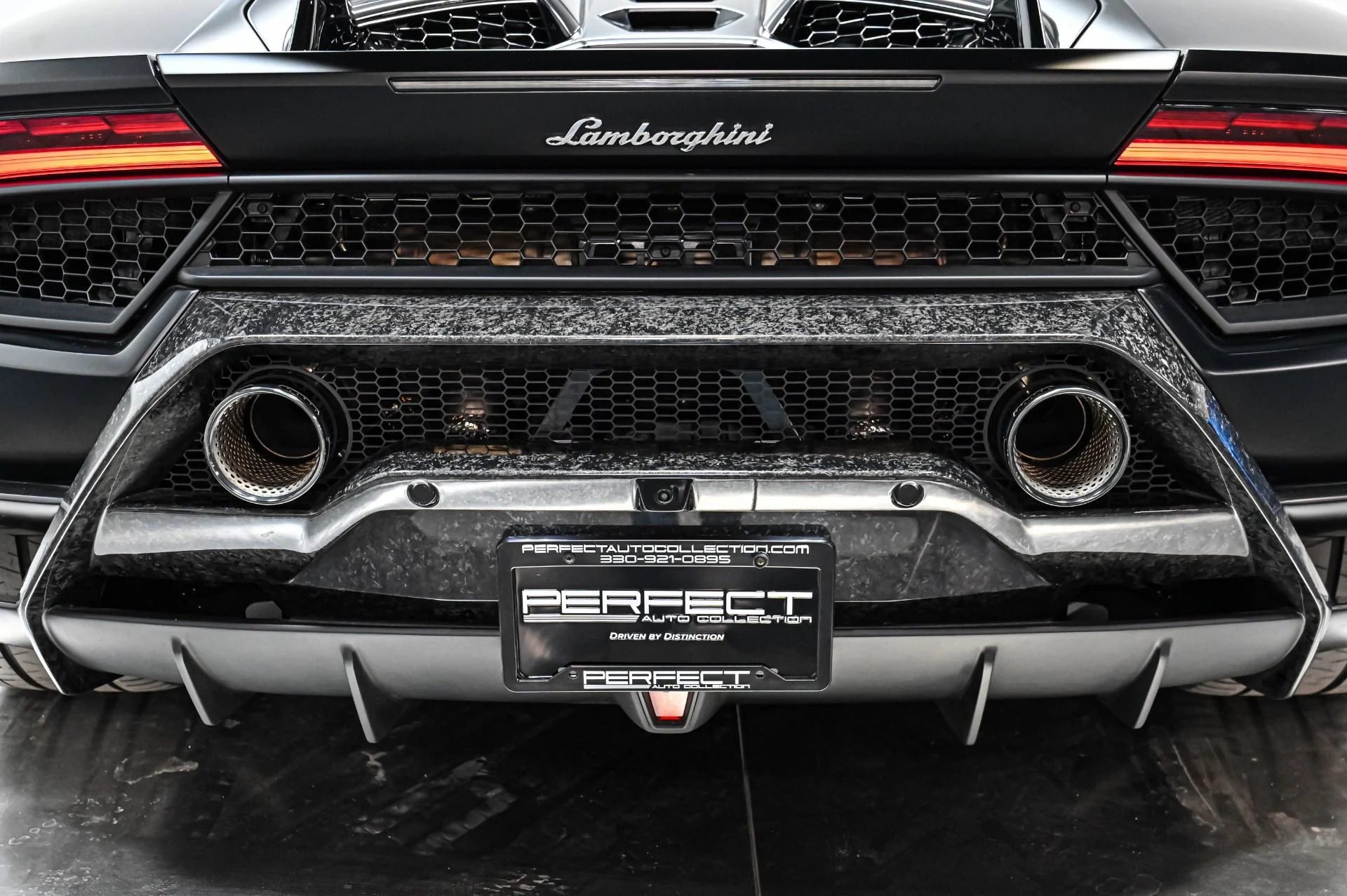 mph057_2348781492_Used_2019_Lamborghini_Huracan_Performante_1756916743_d0999c9ca3