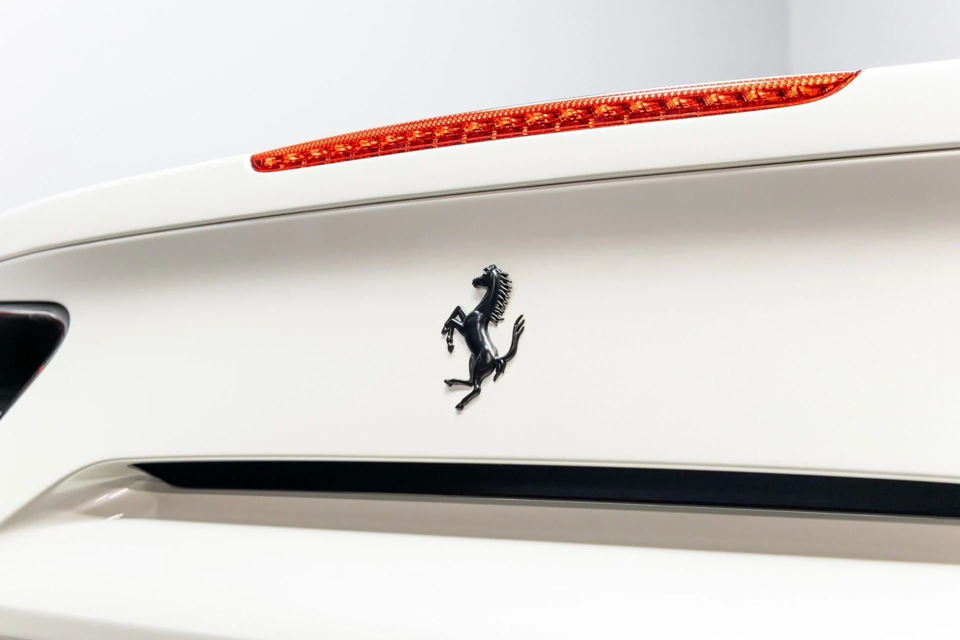 mph057_2349986824_Used_2018_Ferrari_488_Spider_1774434782_fa602c2b90