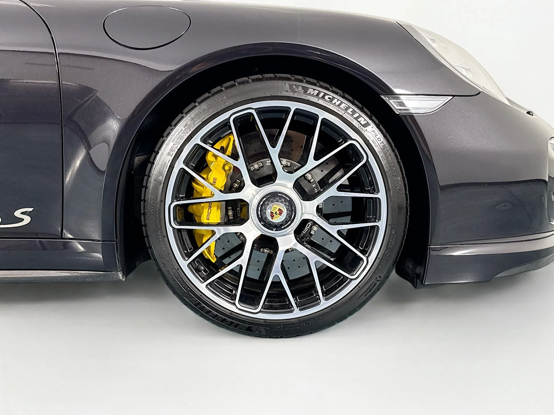 mph057_238287808_Used_2014_Porsche_911_Turbo_S_1785187783_0dec4ccbcd