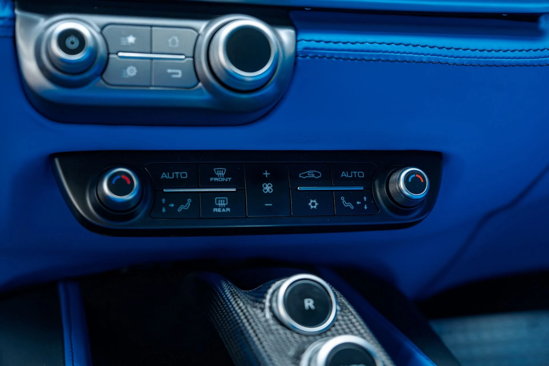 mph057_2422336984_Used_2019_Ferrari_Portofino_1788478093_9d9e868e2b