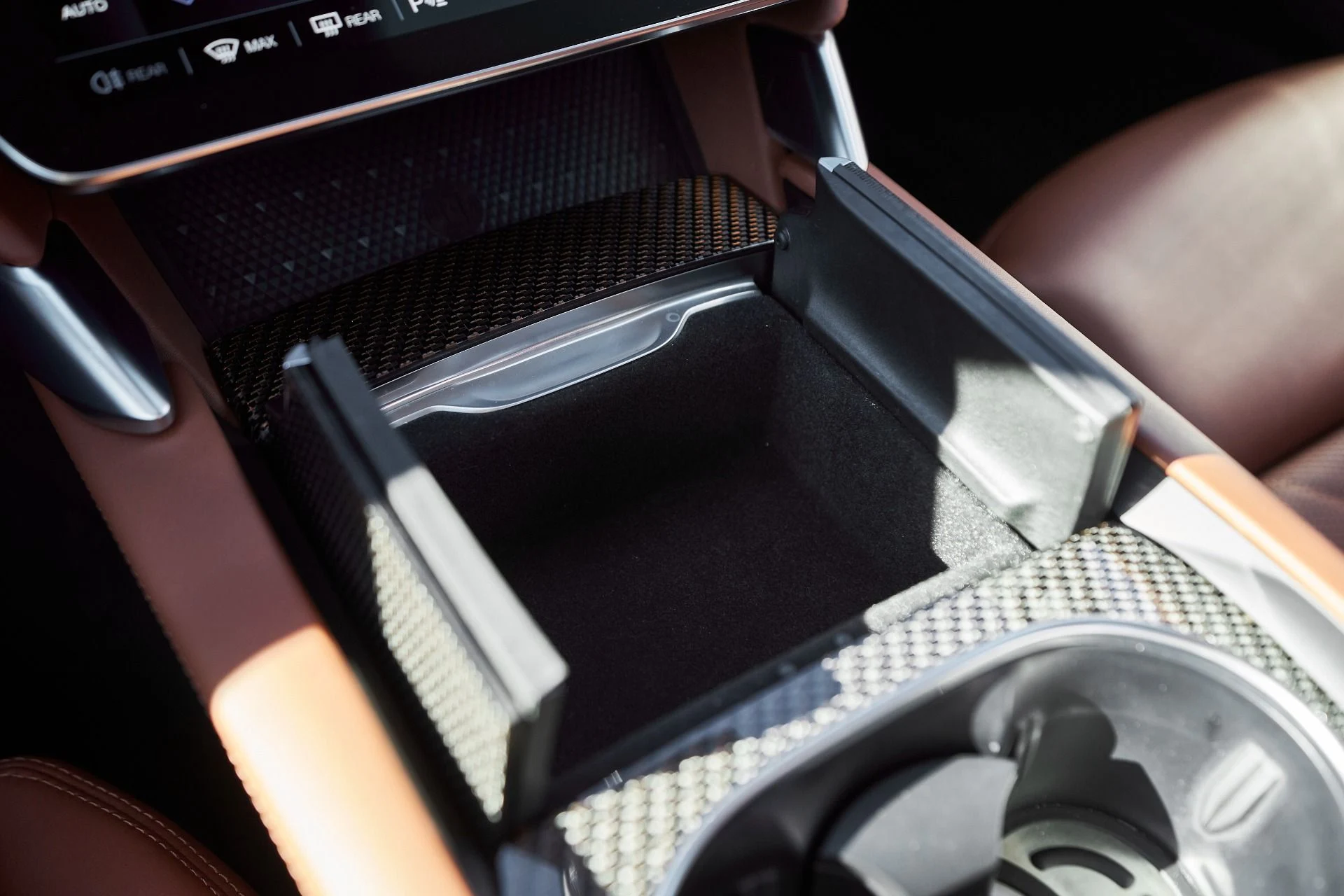 mph057_2457929379_Used_2024_Maserati_Gran_Turismo_Modena_1764124137_c1f4e7ec3f