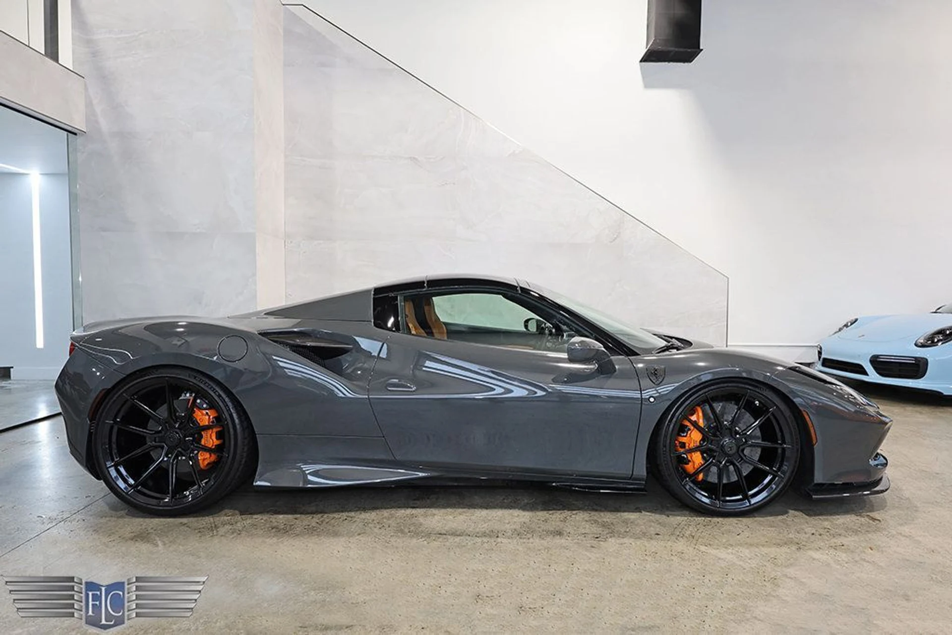 mph057_2514020972_used_2023_ferrari_f8_spider_convertible_9689_22975625_58_1024_b479a8bf85