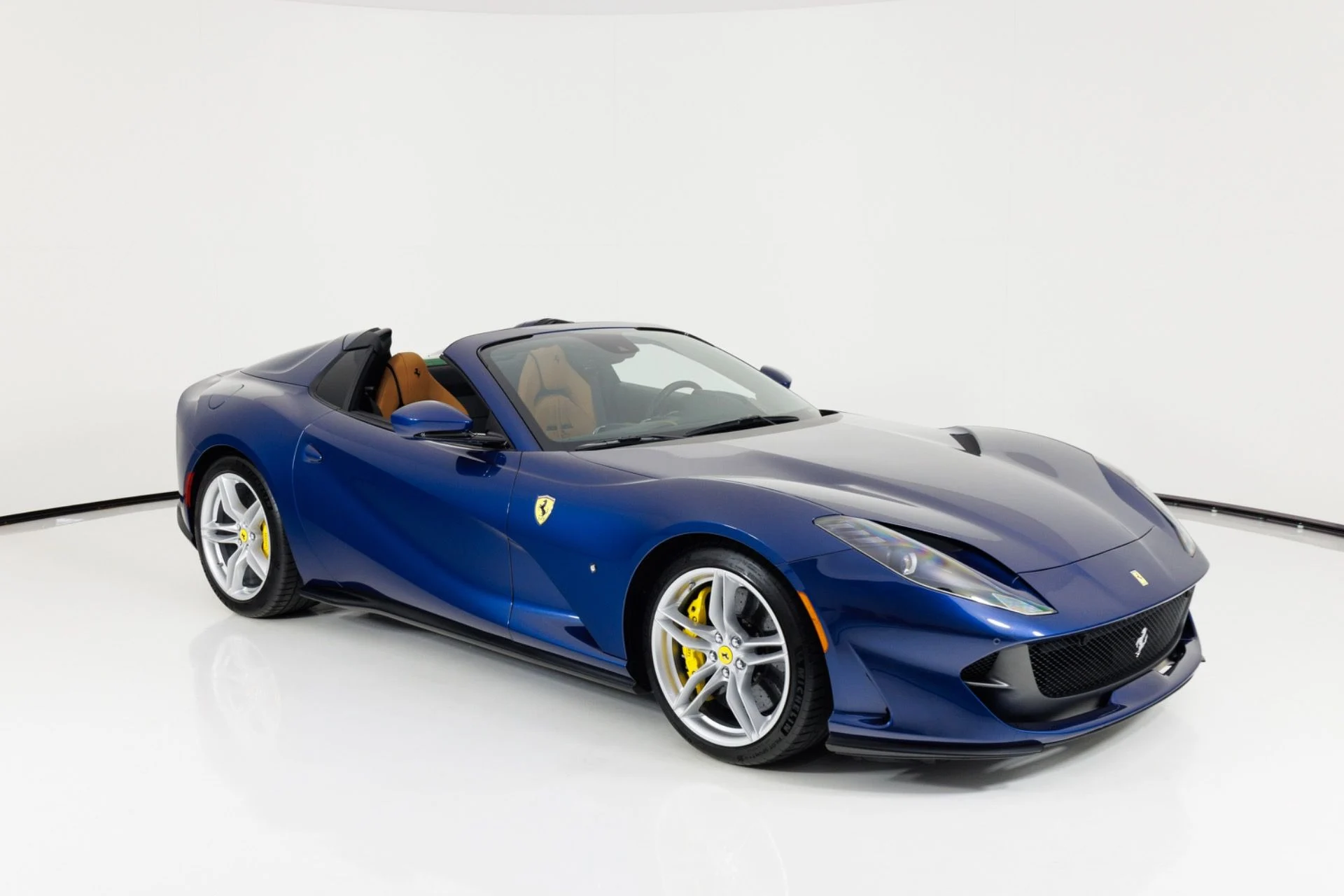 mph057_2522915780_Used_2021_Ferrari_812_GTS_1786404033_dd1e3c4f29