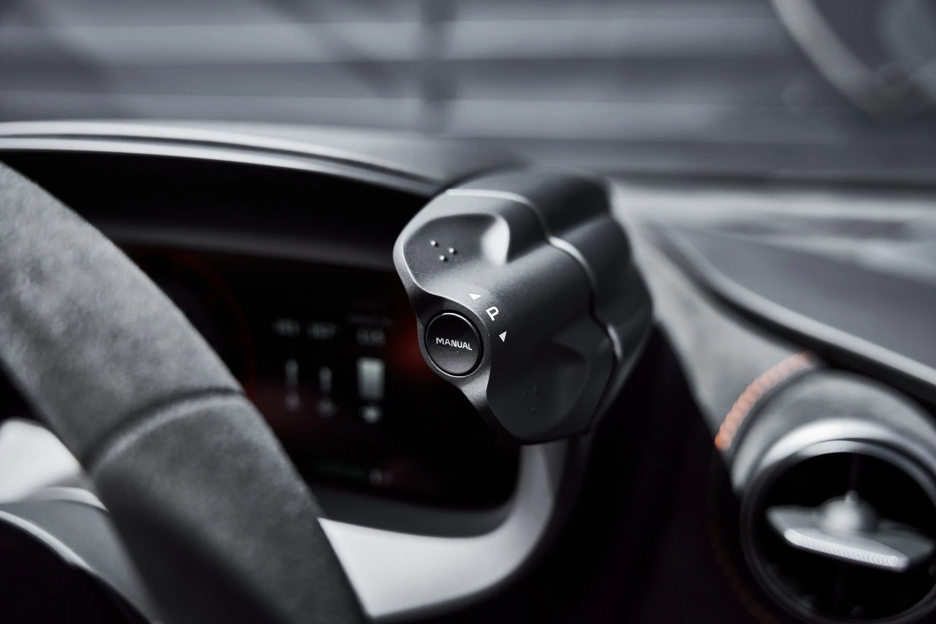 mph057_2539609301_Used_2025_Mc_Laren_750_S_1776907692_1643aaacba