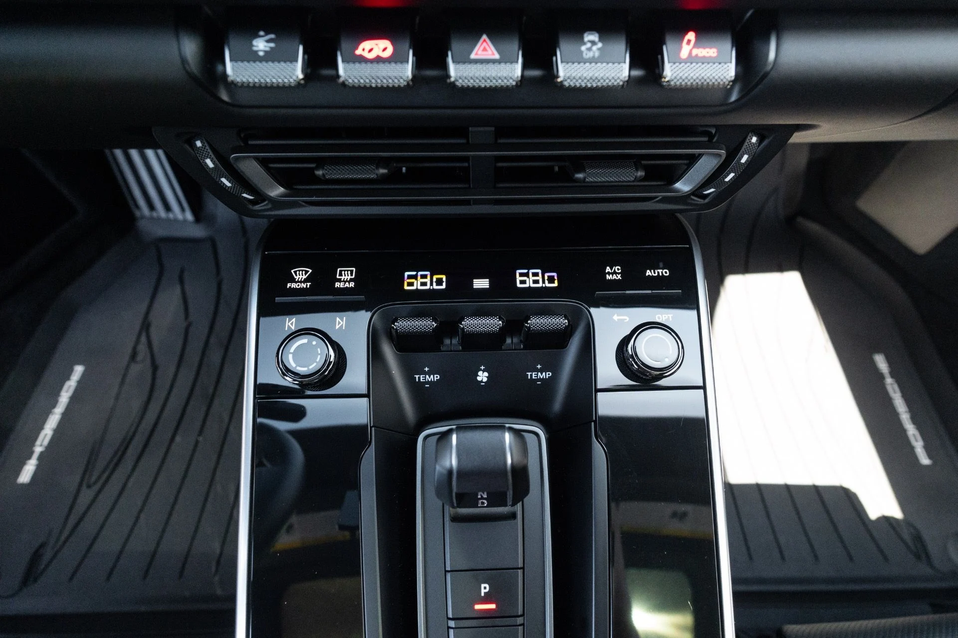 mph057_2588047184_Used_2023_Porsche_911_Turbo_1773082013_22ccb16034