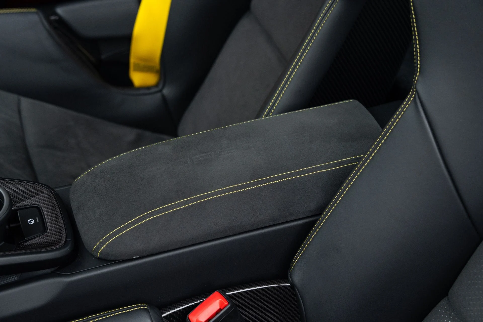 mph057_2594804758_Used_2024_Porsche_911_GT_3_1776966322_a1f1e9ac2d