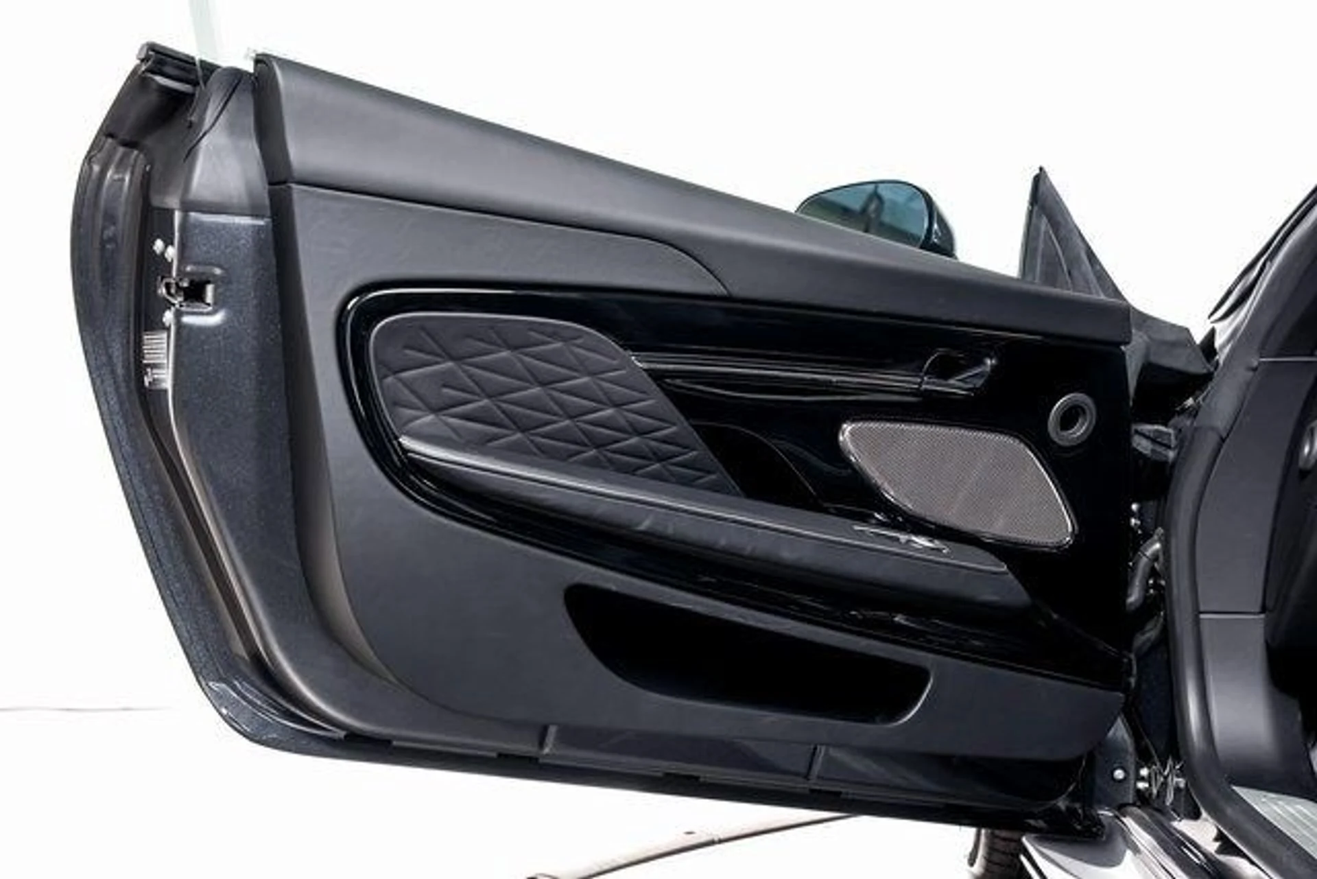 mph057_2646709393_f1c091f743acb78239e6c34ecb0fb4fcx_c6886d747a