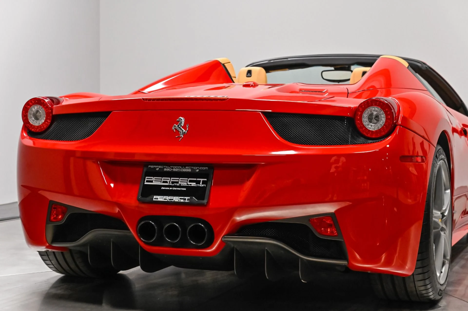 mph057_2690272637_Used_2013_Ferrari_458_Spider_1788115023_0643dfecc9
