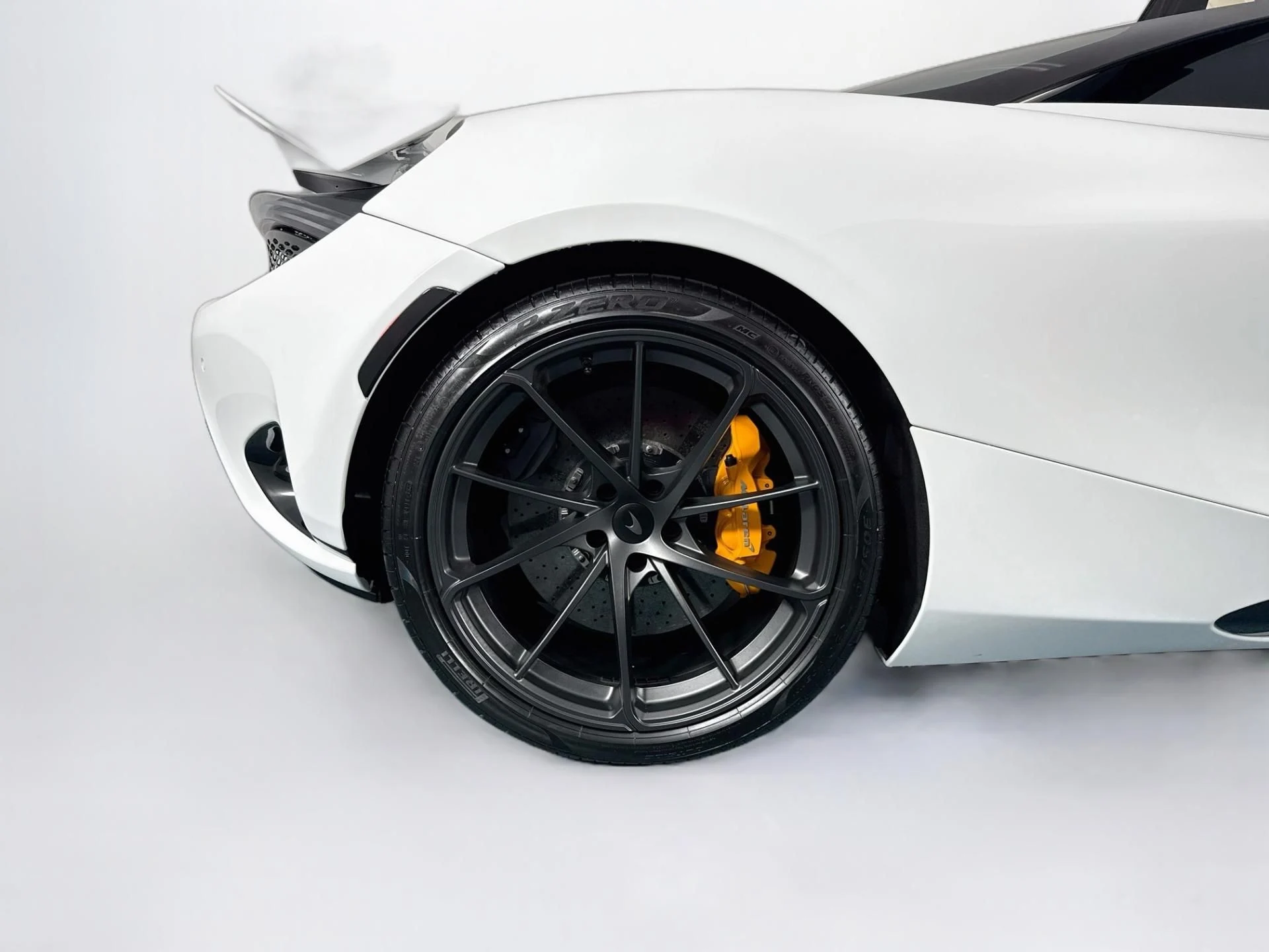 mph057_2709600714_Used_2024_Mc_Laren_750_S_Spider_1788340253_ebe1ef78f1