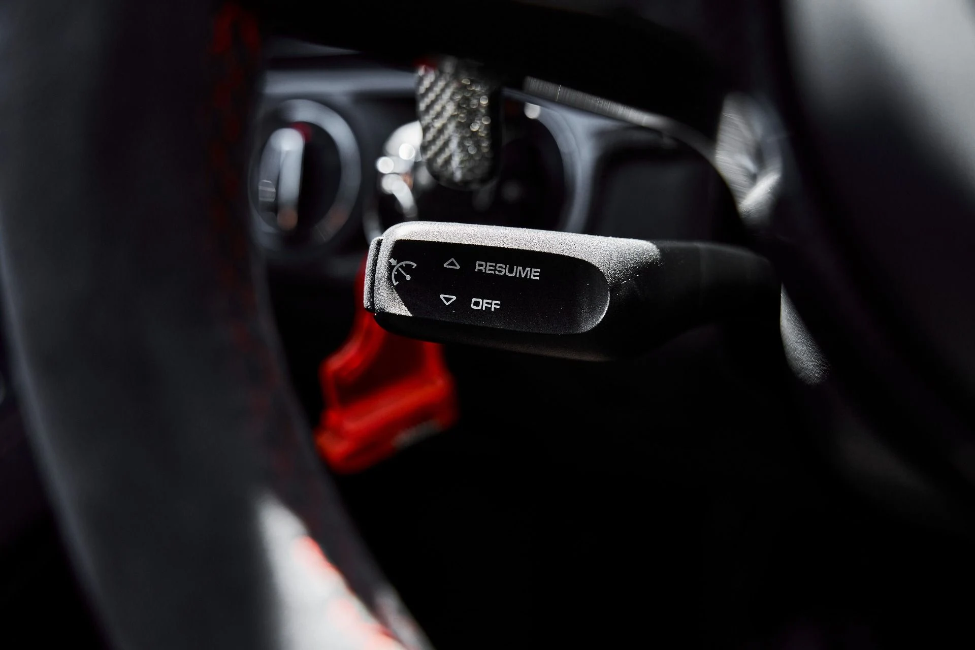 mph057_2709704474_Used_2018_Porsche_911_GT_2_RS_1778880986_16b28d1bac