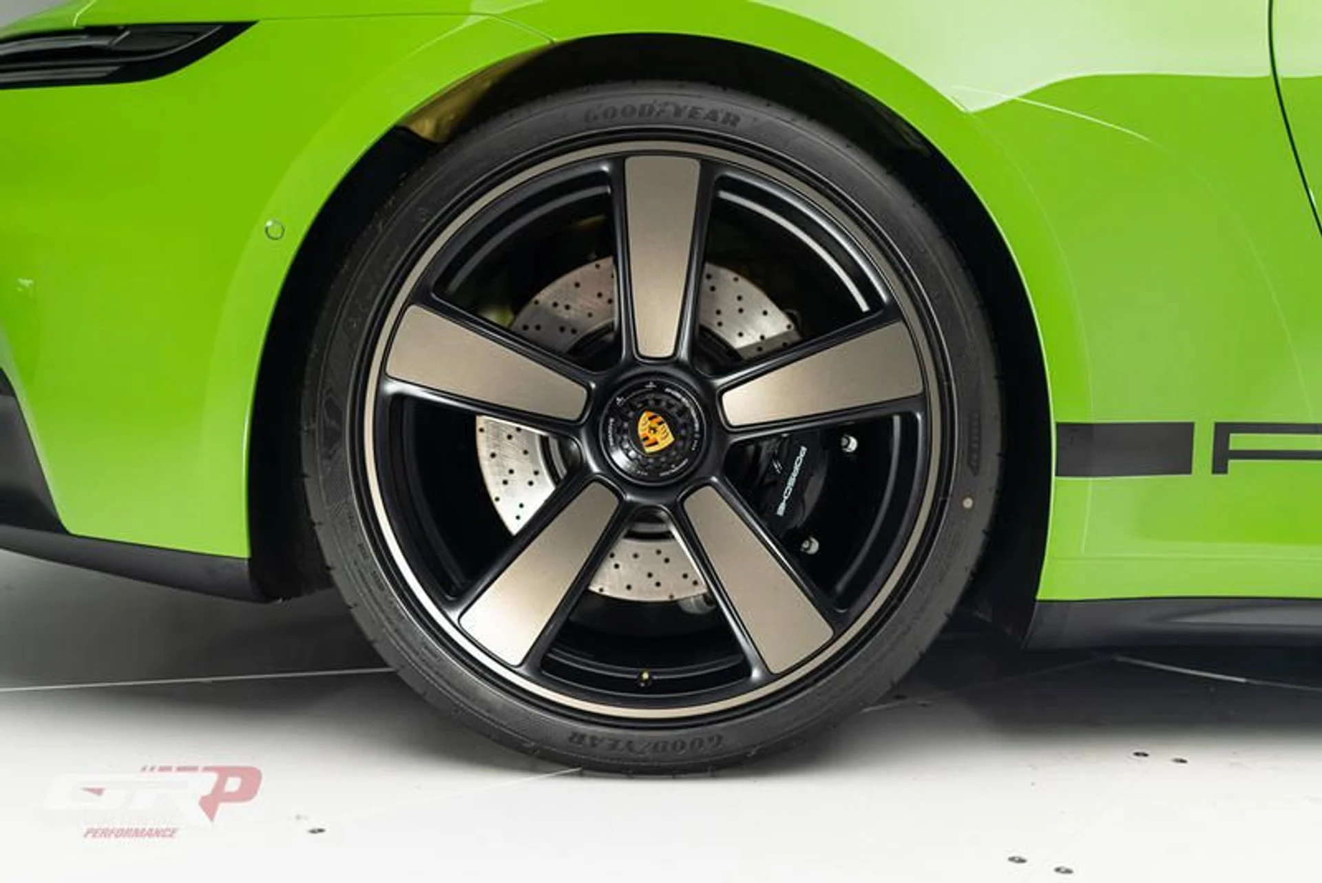 mph057_2751739655_888_B6_C32_5_F9_B_4_C05_B9_BF_6_D19_D4764_ADD_4557c4284e