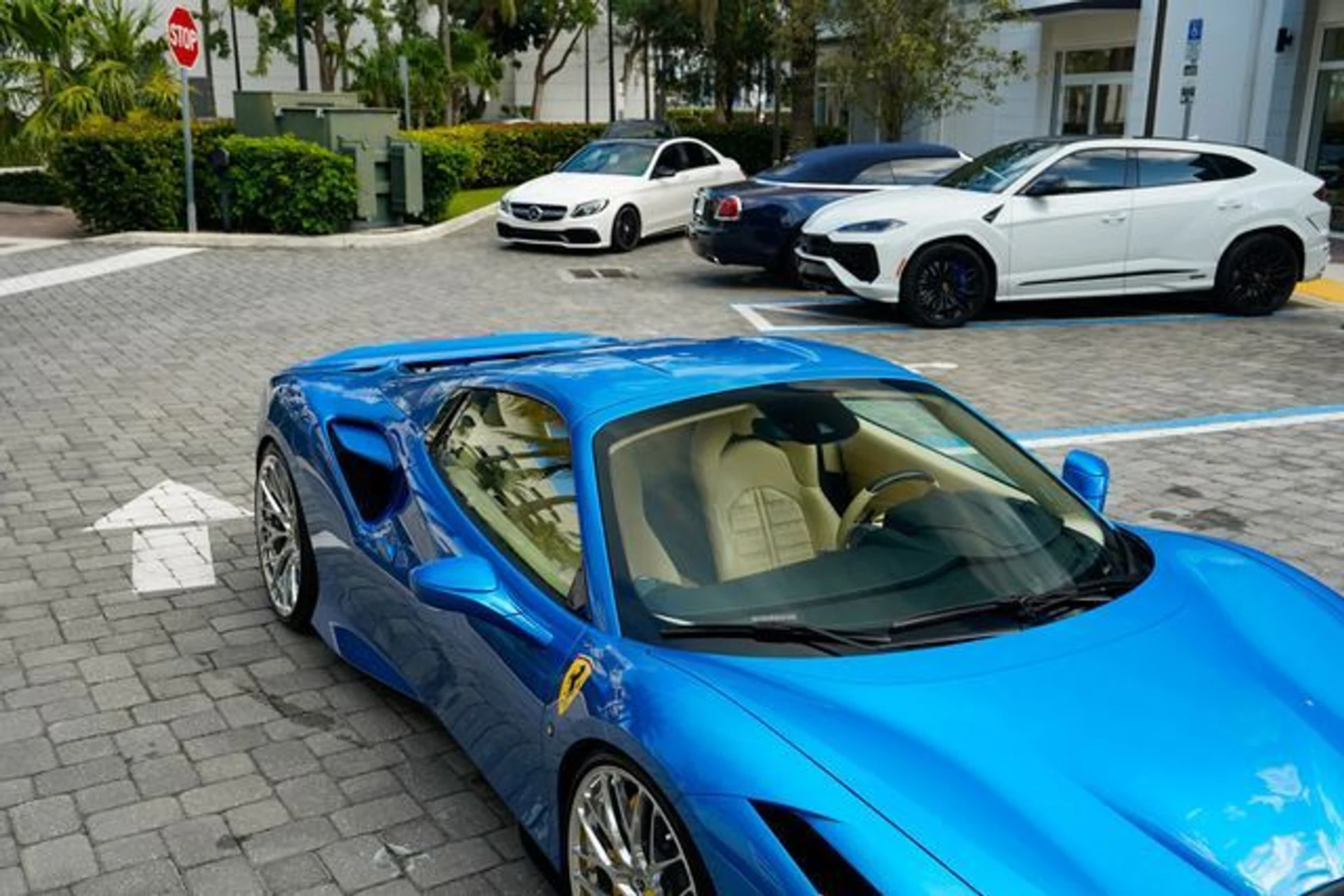 mph057_2758012305_22977757_58_4fdc4ac046