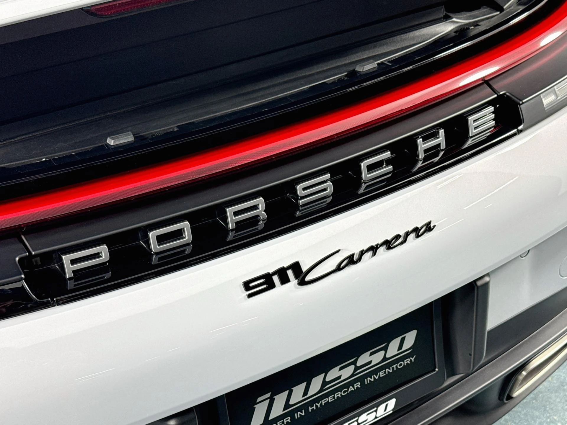 mph057_2785385566_Used_2025_Porsche_911_Carrera_1792182415_ba348a00d8