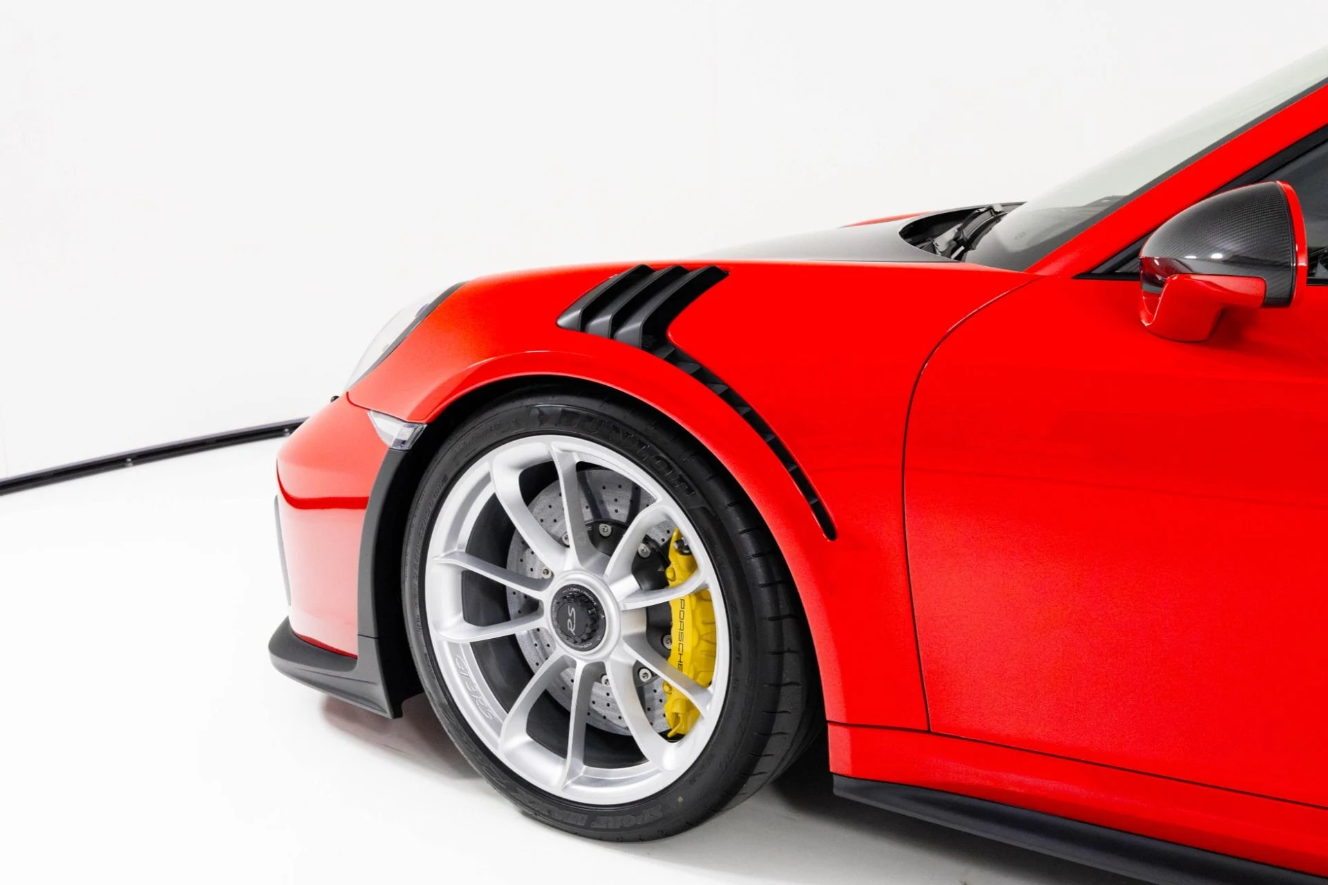 mph057_2801676637_Used_2019_Porsche_911_GT_3_RS_1762190442_43e5d32013