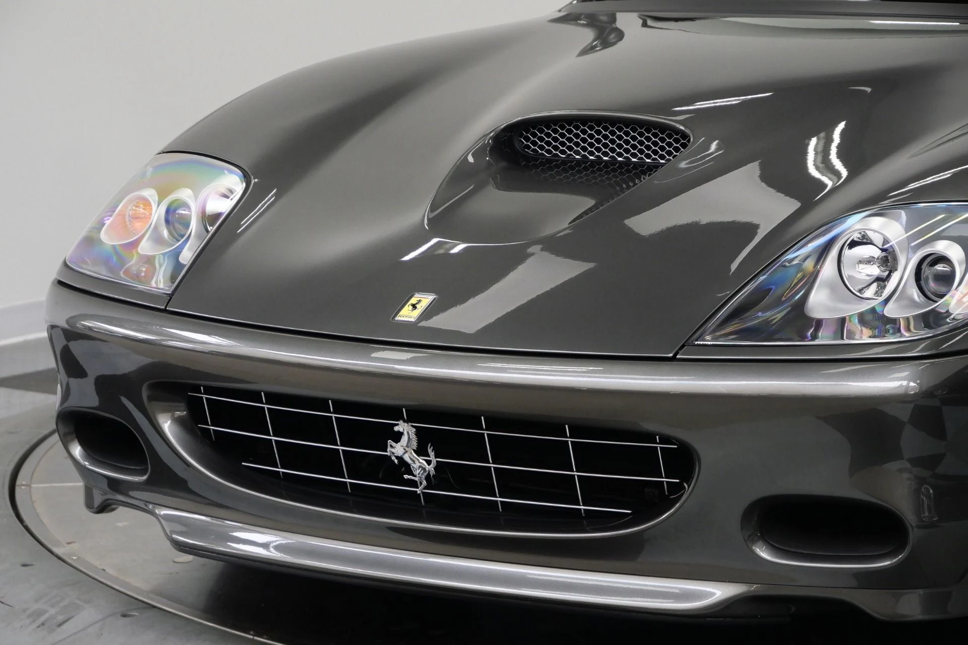 mph057_2821358455_Used_2005_Ferrari_575_Superamerica_Extremely_Low_Miles_GTC_Handling_Package_1778708011_f0960da77e