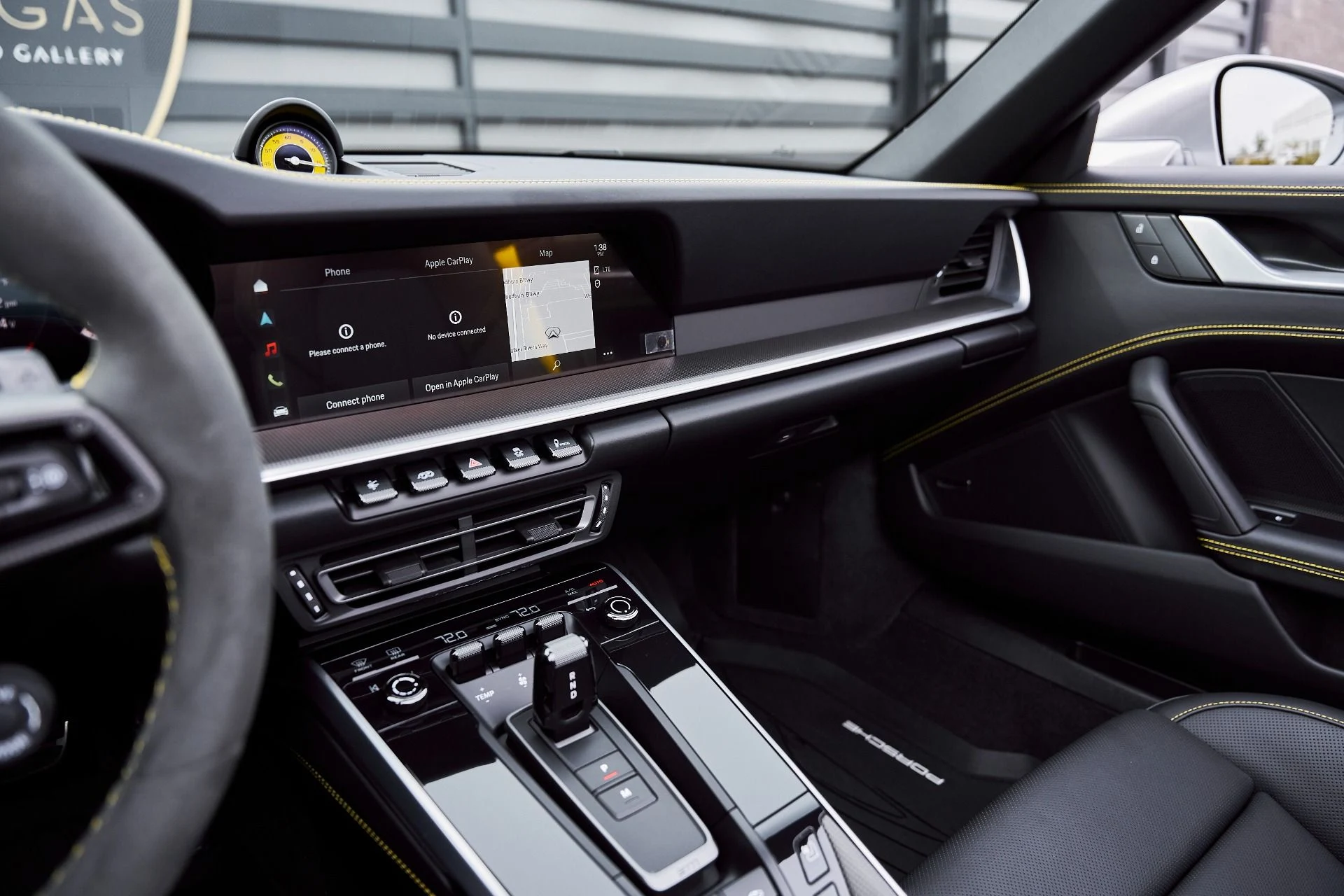 mph057_2837732227_Used_2025_Porsche_911_Turbo_S_1770776376_8d95d27b4c